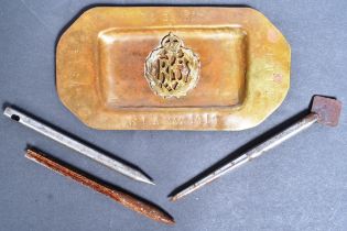 WWI FIRST WORLD WAR ROYAL FLYING CORP ASHTRAY & ARIEL FLECHETES