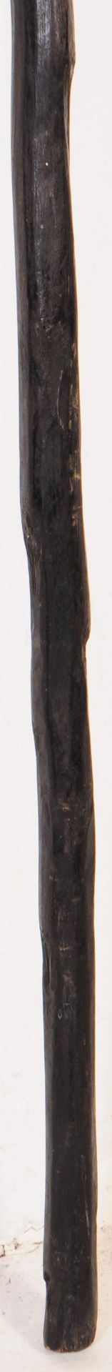 EARLY 20TH CENTURY AFRICAN FISHING SPEAR - Image 4 of 4