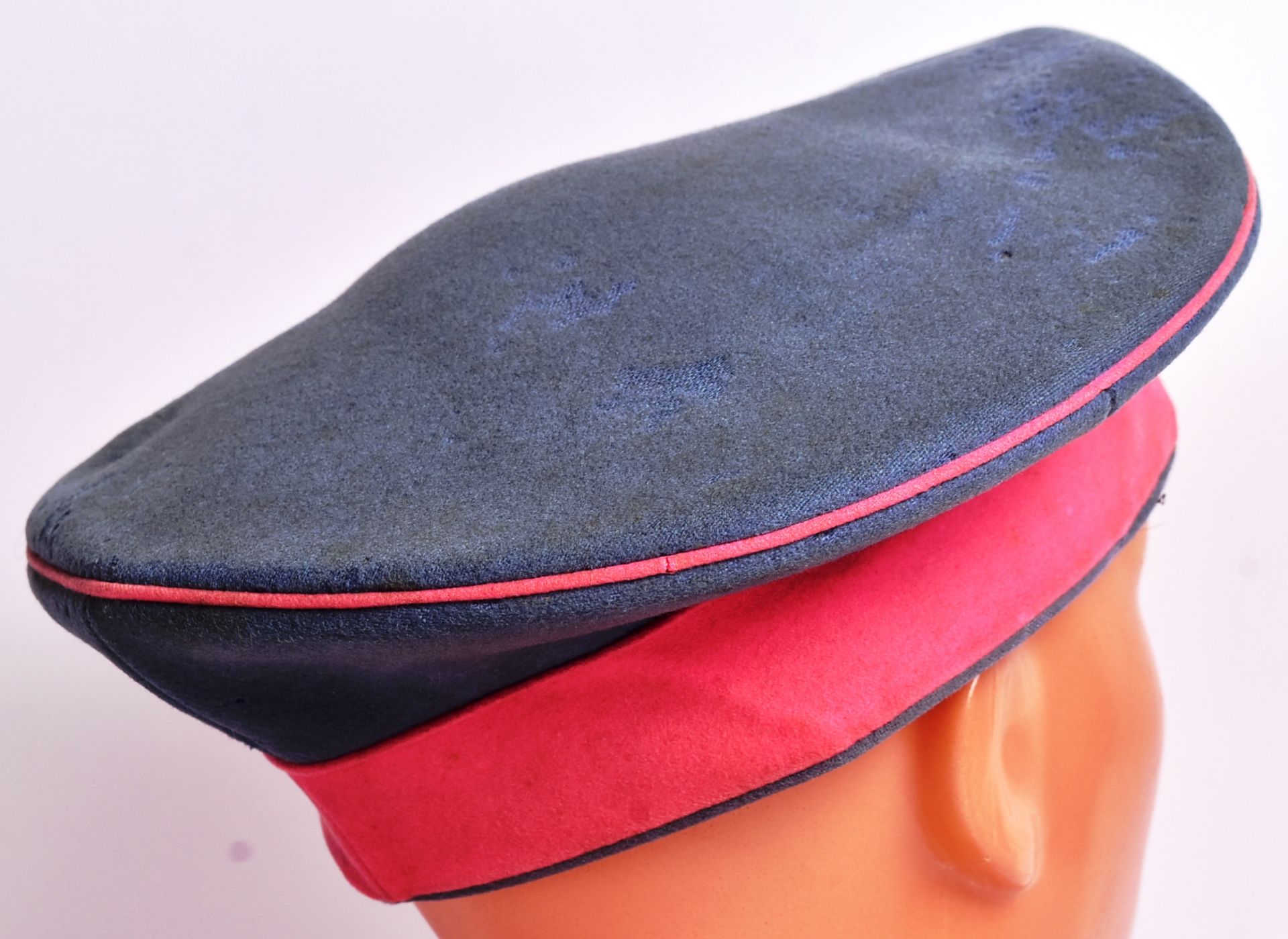 WWI FIRST WORLD WAR IMPERIAL GERMAN / PRUSSIAN INFANTRY CAP - Image 3 of 5