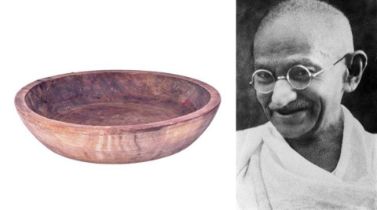 MAHATMA GANDHI - (1869-1948) - WOODEN FOOD BOWL