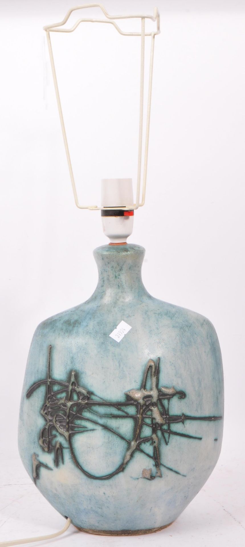 TREMAEN POTTERY - 20TH CENTURY CERAMIC LAMP - Image 5 of 6