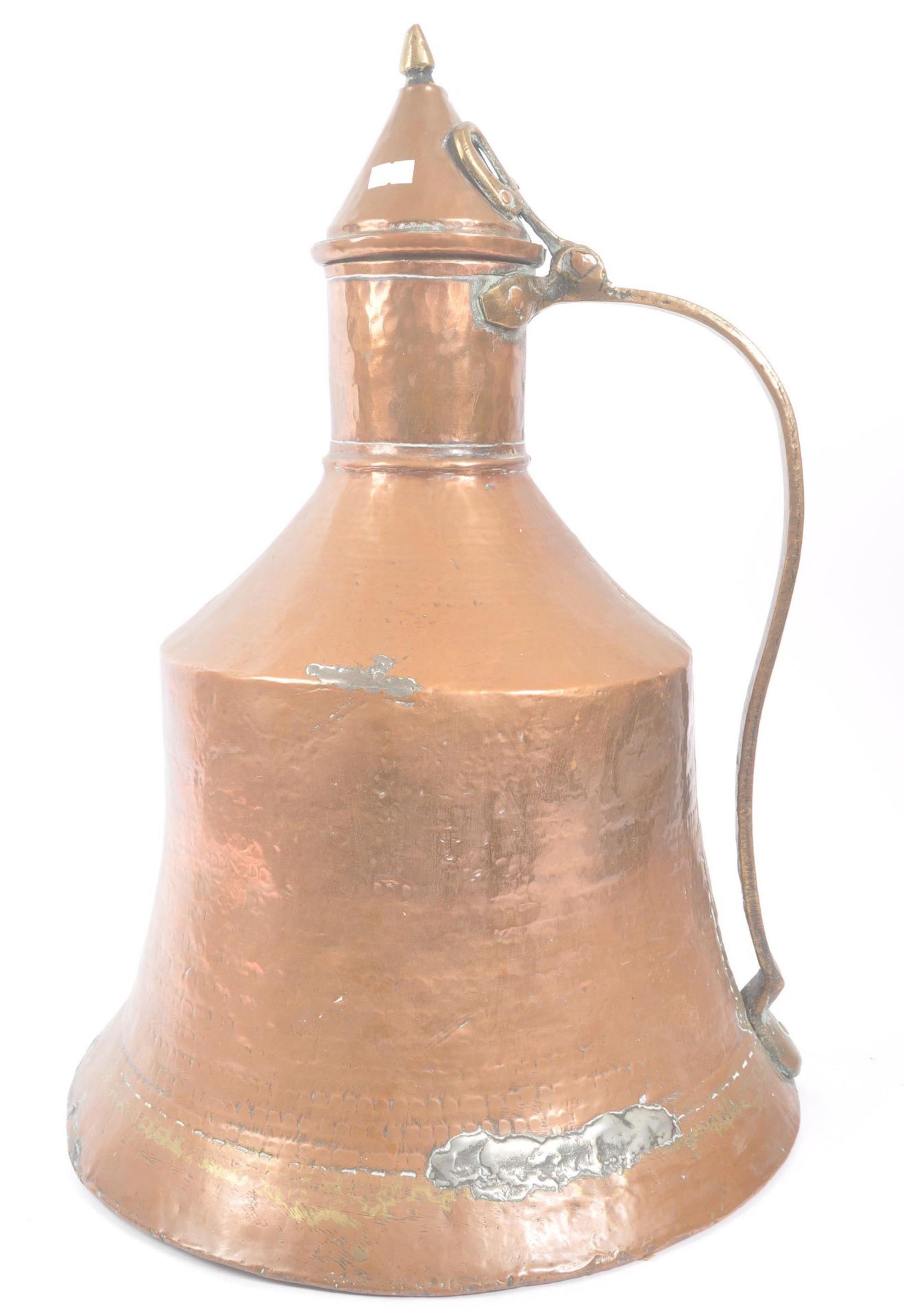 LARGE 19TH CENTURY HAMMERED COPPER EWER