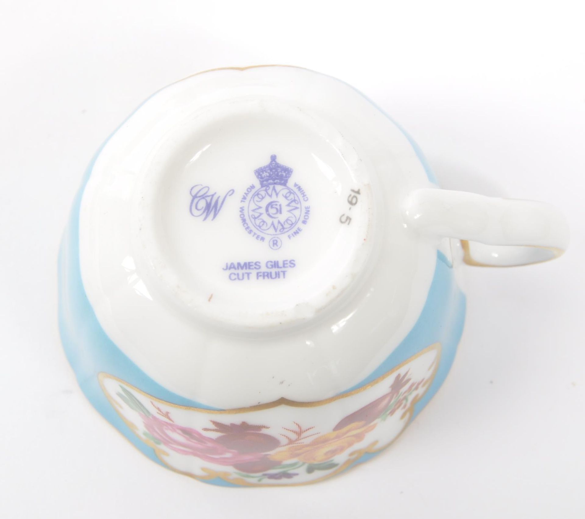 ROYAL WORCESTER - COLLECTION OF MINIATURE TEACUPS - Image 6 of 8