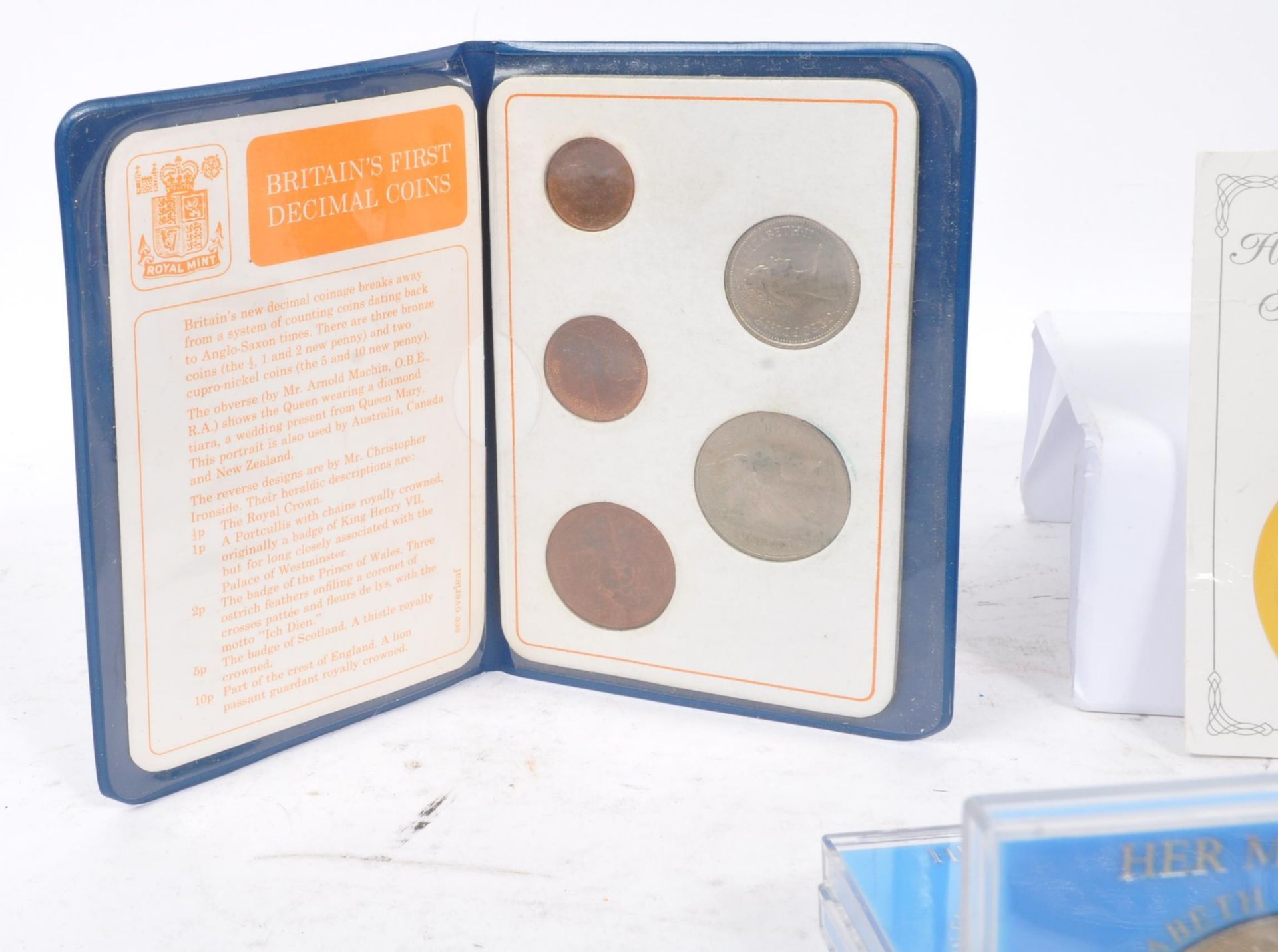 COLLECTION OF 20TH CENTURY BRITISH CURRENCY CROWN COINS - Image 7 of 7