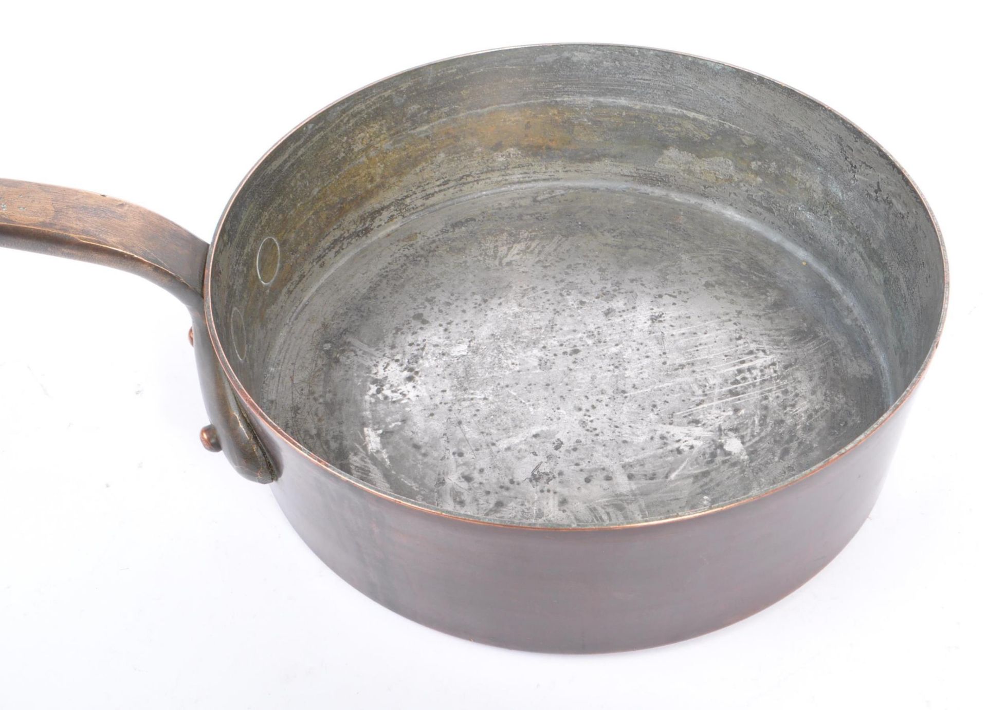 LARGE HEAVYWEIGHT MID 20TH CENTURY COPPER & BRONZE SKILLET PAN - Bild 5 aus 5