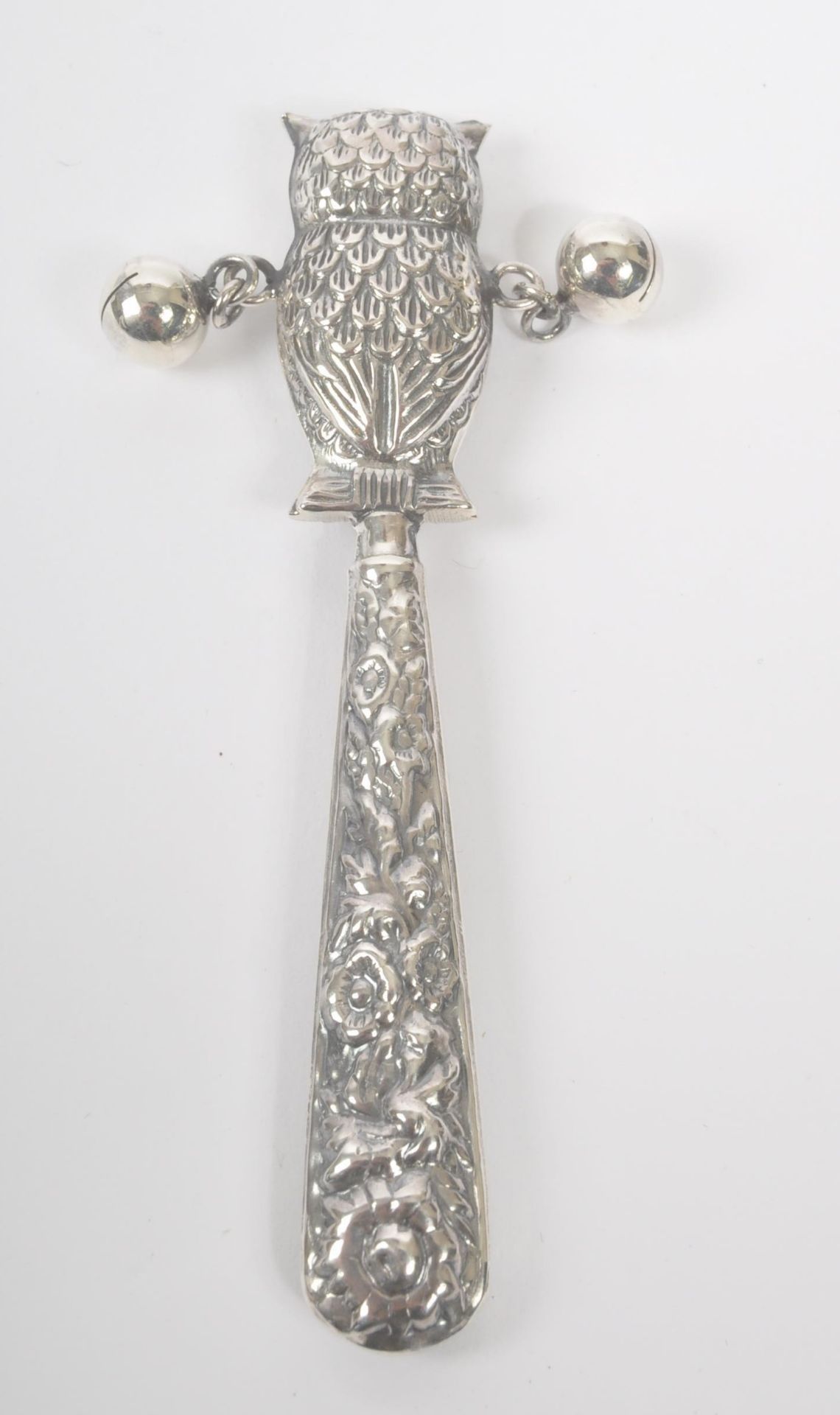 VINTAGE 20TH CENTURY SILVER OWL BABIES RATTLE - Image 2 of 4
