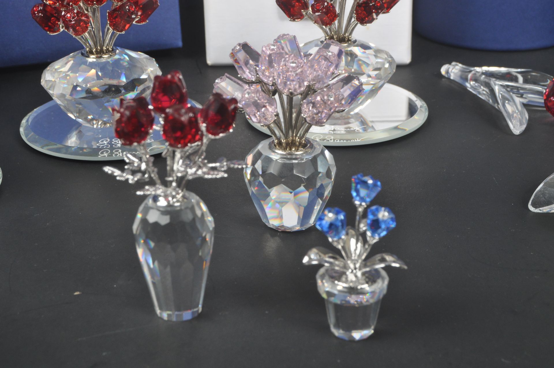 SWAROVSKI - COLLECTION OF CRYSTAL FLOWERS - Image 11 of 13