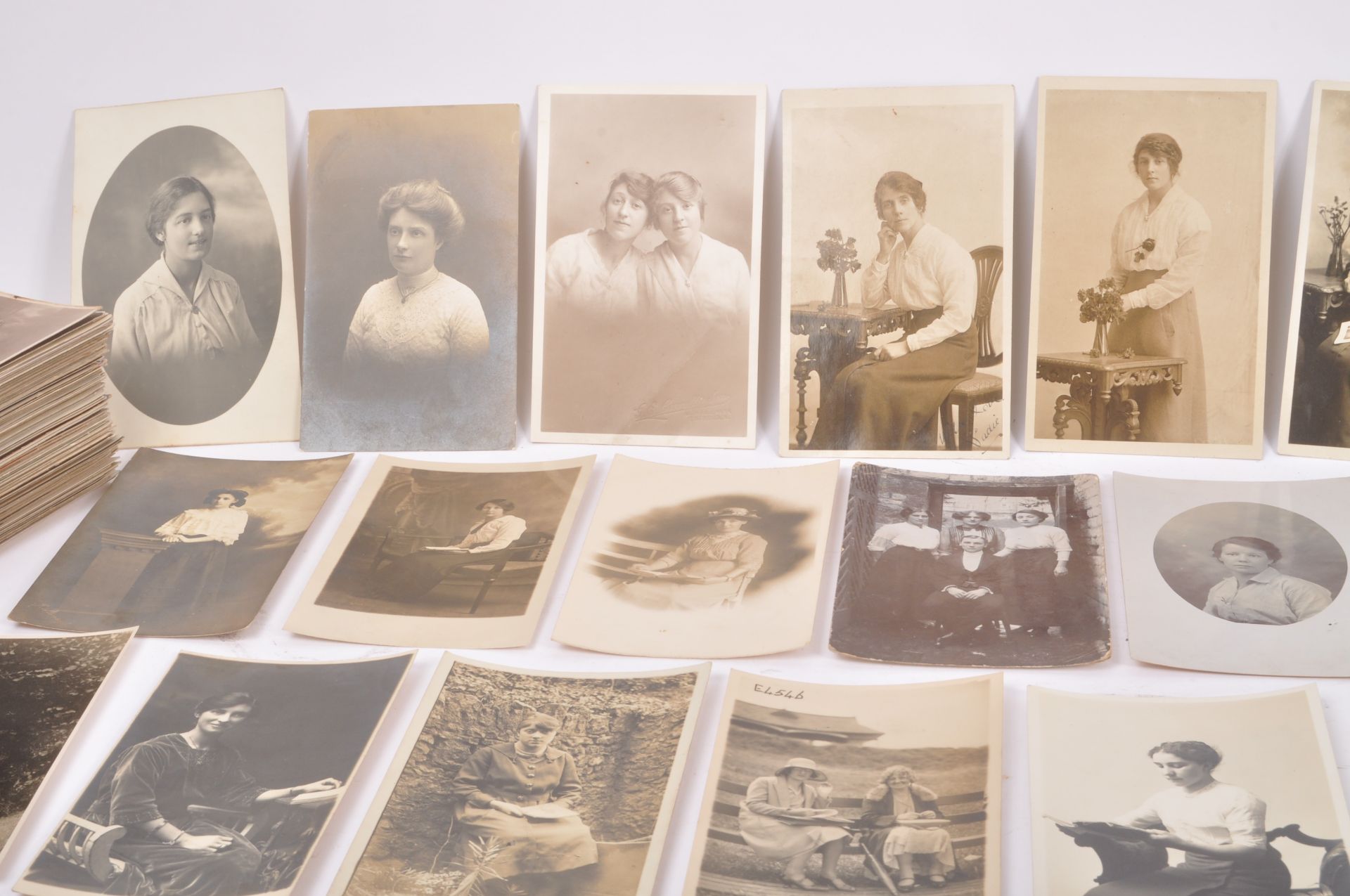 COLLECTION OF REAL PHOTO POSTCARDS OF SOCIAL HISTORY WOMEN - Bild 2 aus 15