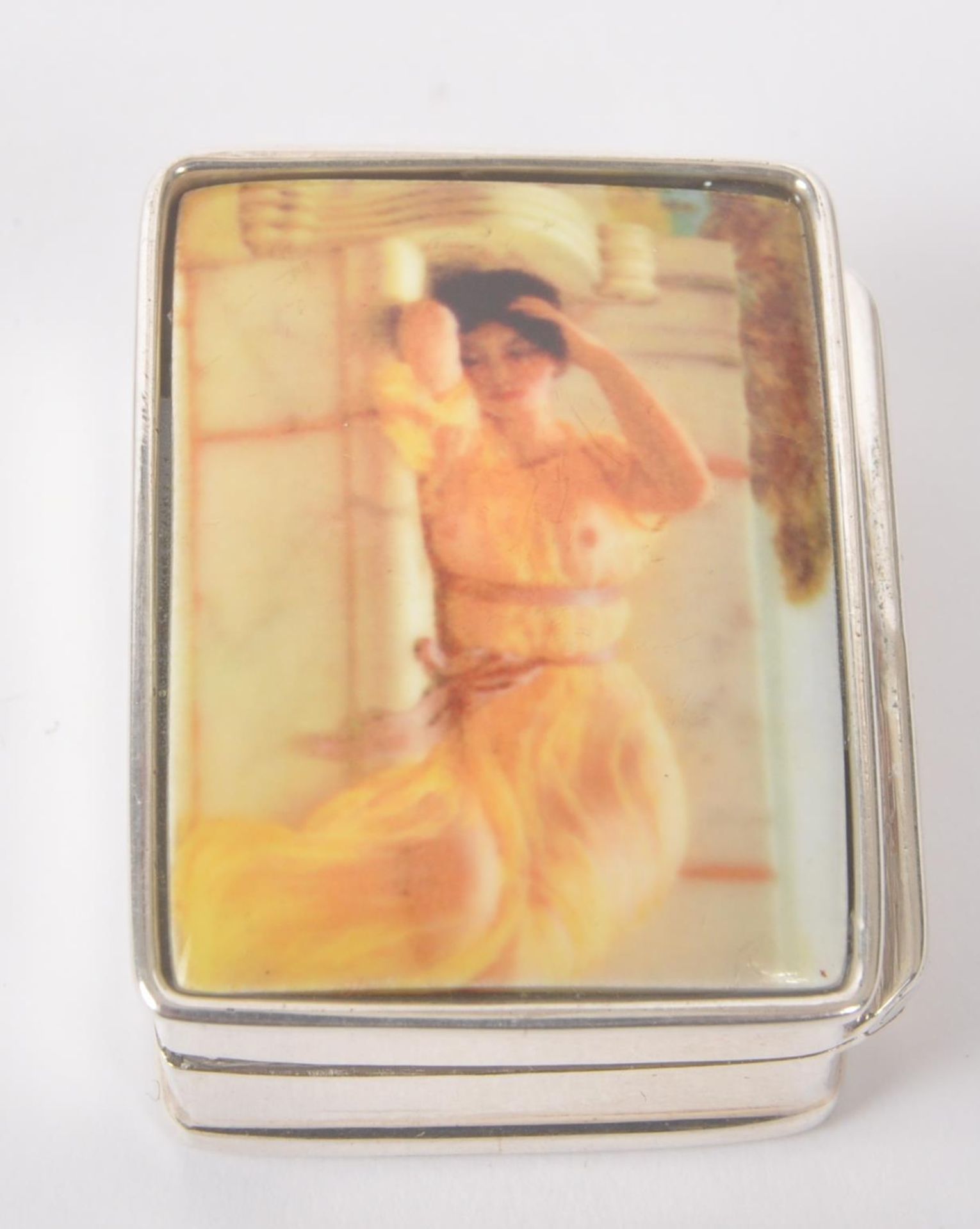 VINTAGE 20TH CENTURY SILVER PILL BOX WITH SEMI NUDE LADY - Image 2 of 4