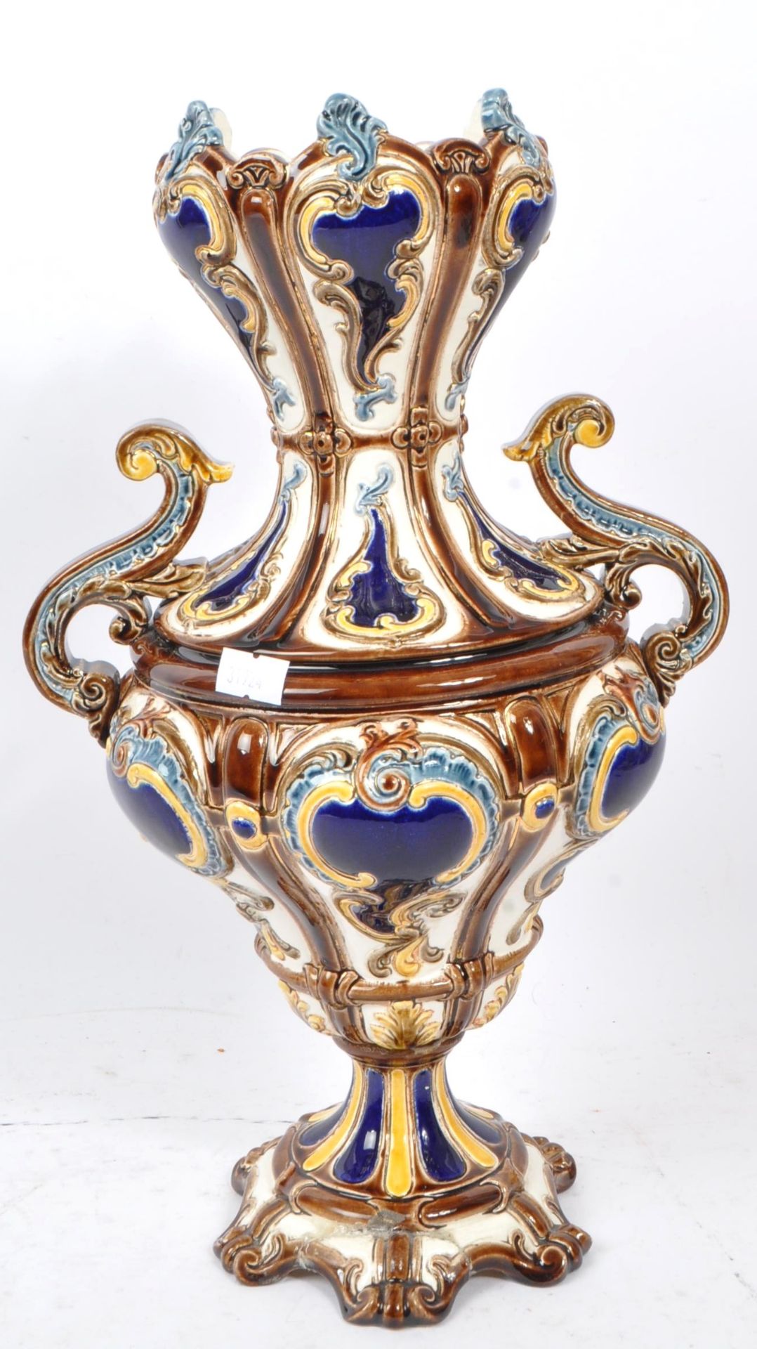 19TH CENTURY GERMAN VASE MANNER OF WILHELM SCHILLER - Image 3 of 5