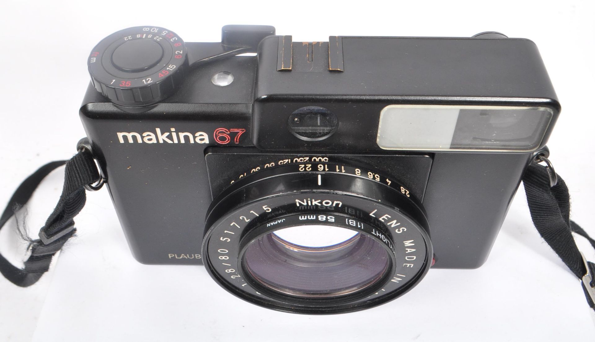 PLAUBEL MAKINA - 1980S FOLDING MEDIUM FORMAT CAMERA - Image 4 of 7