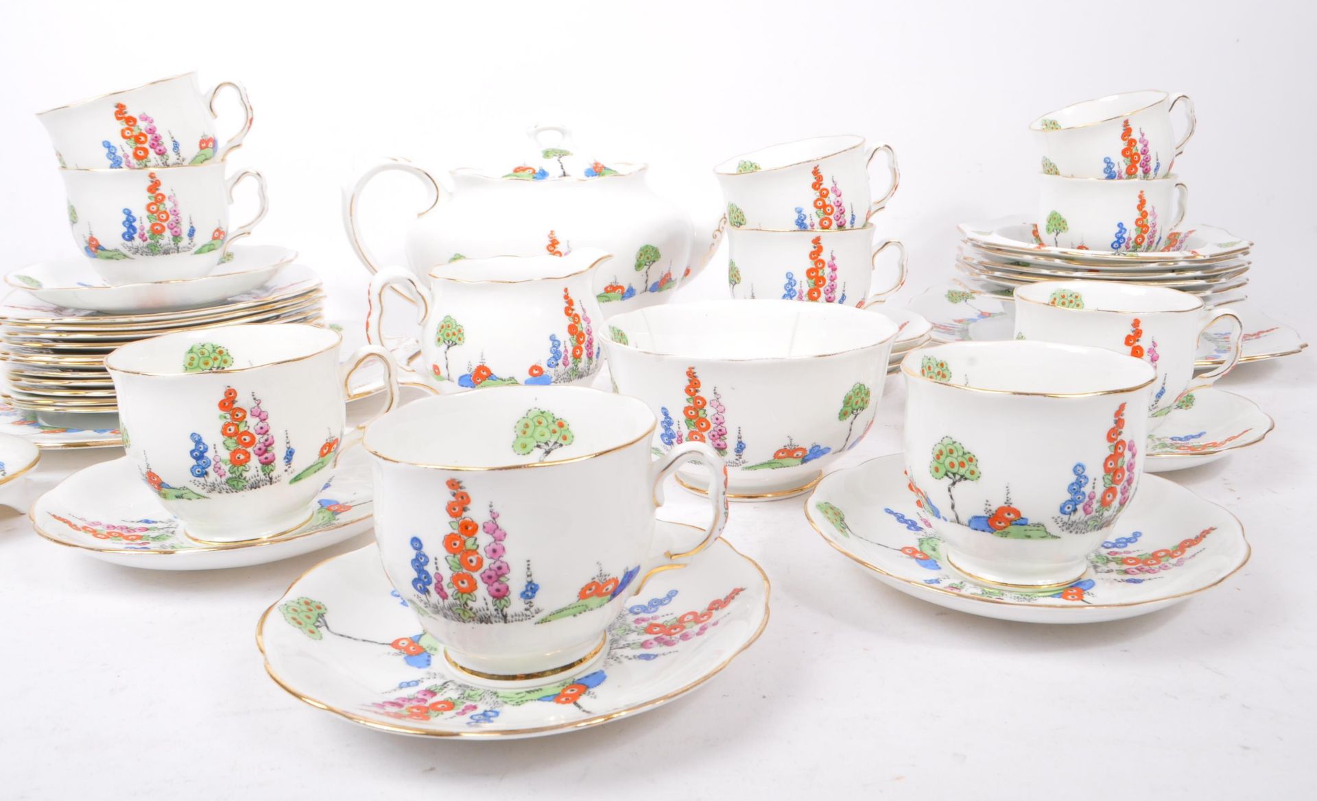 ROYAL ALBERT - HAPPYLAND PATTERN - PORCELAIN PART TEA SET - Image 3 of 9