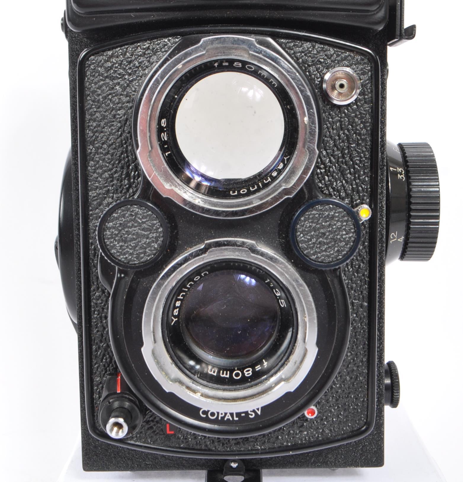 YASHICA MAT-124 G MEDIUM FORMAT TLR CAMERA - Image 2 of 6