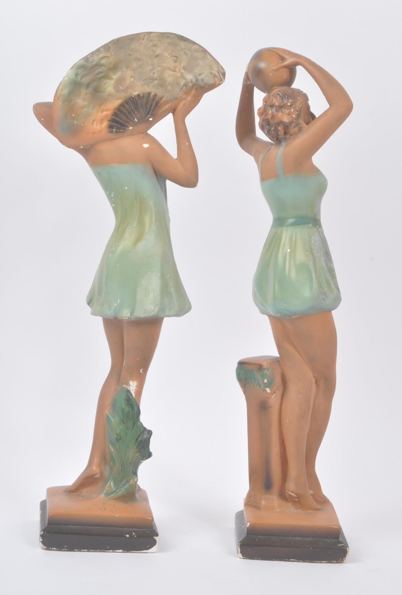 PAIR OF EARLY 20TH CENTURY ART DECO FIGURINES - Bild 3 aus 6