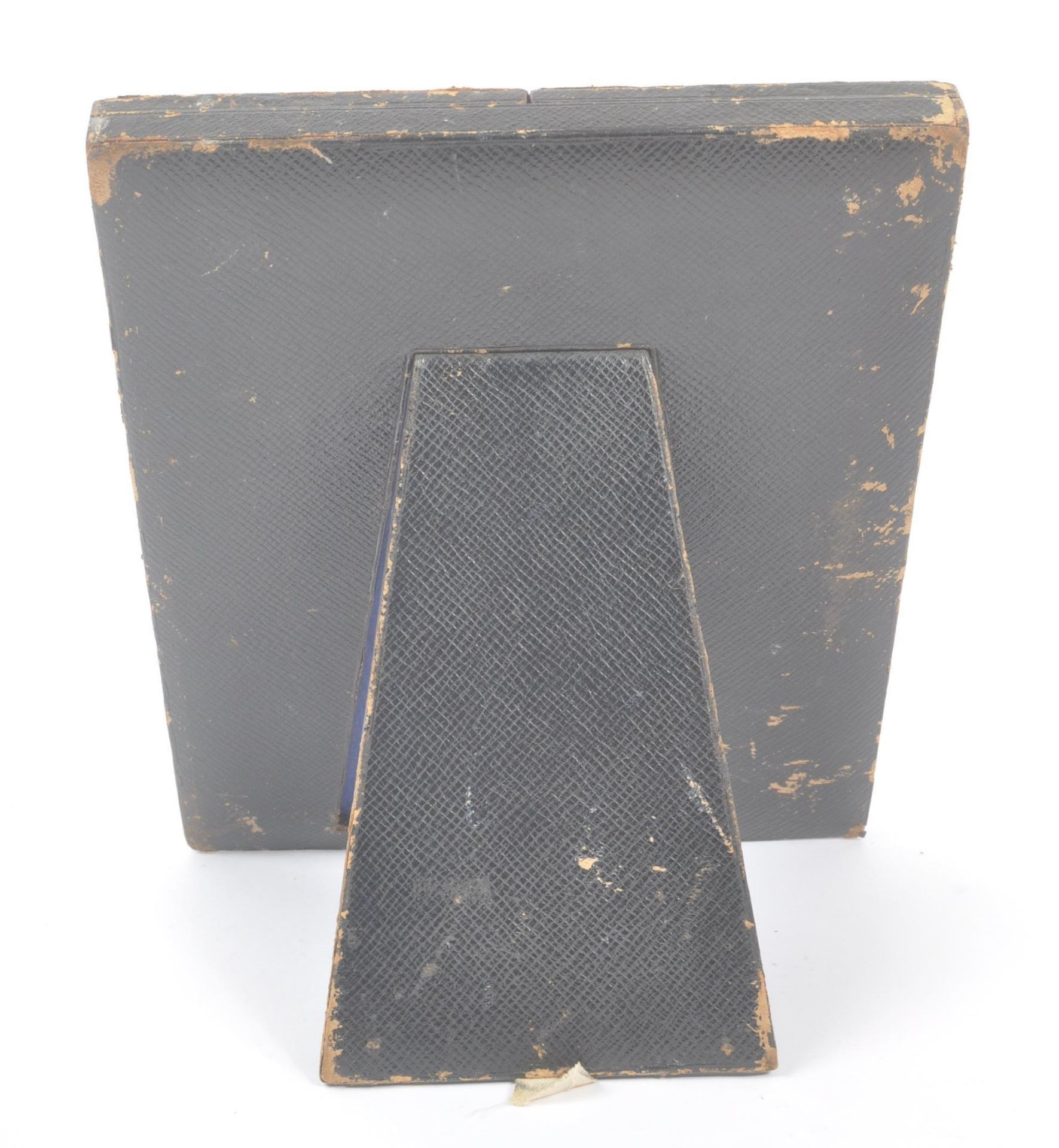 MID 19TH CENTURY VICTORIAN LEATHER COVERED PHOTO ALBUM - Image 3 of 5