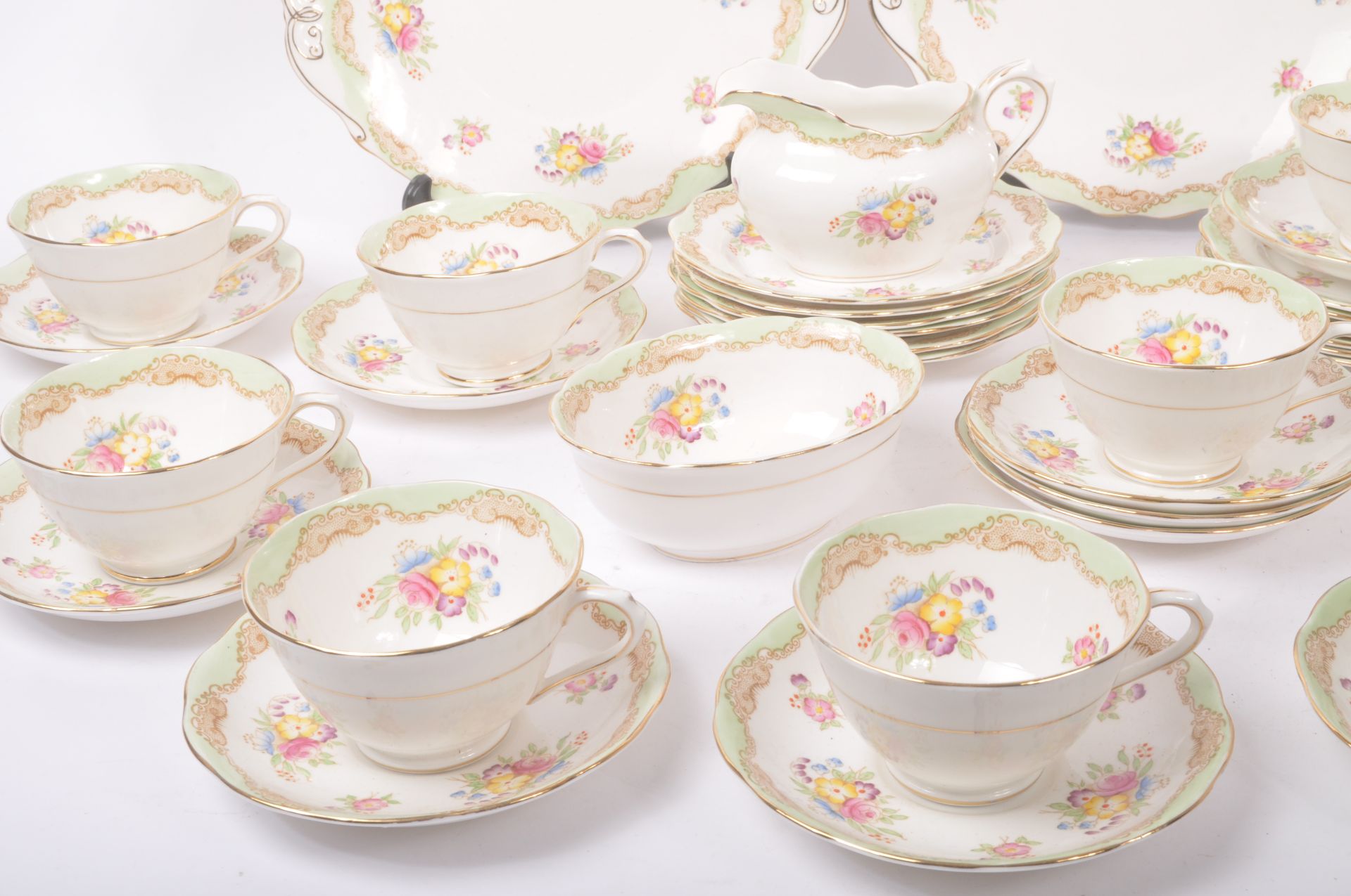 ROYAL ALBERT - EARLY 20TH CENTURY PORCELAIN TEA SERVICE - Bild 3 aus 8