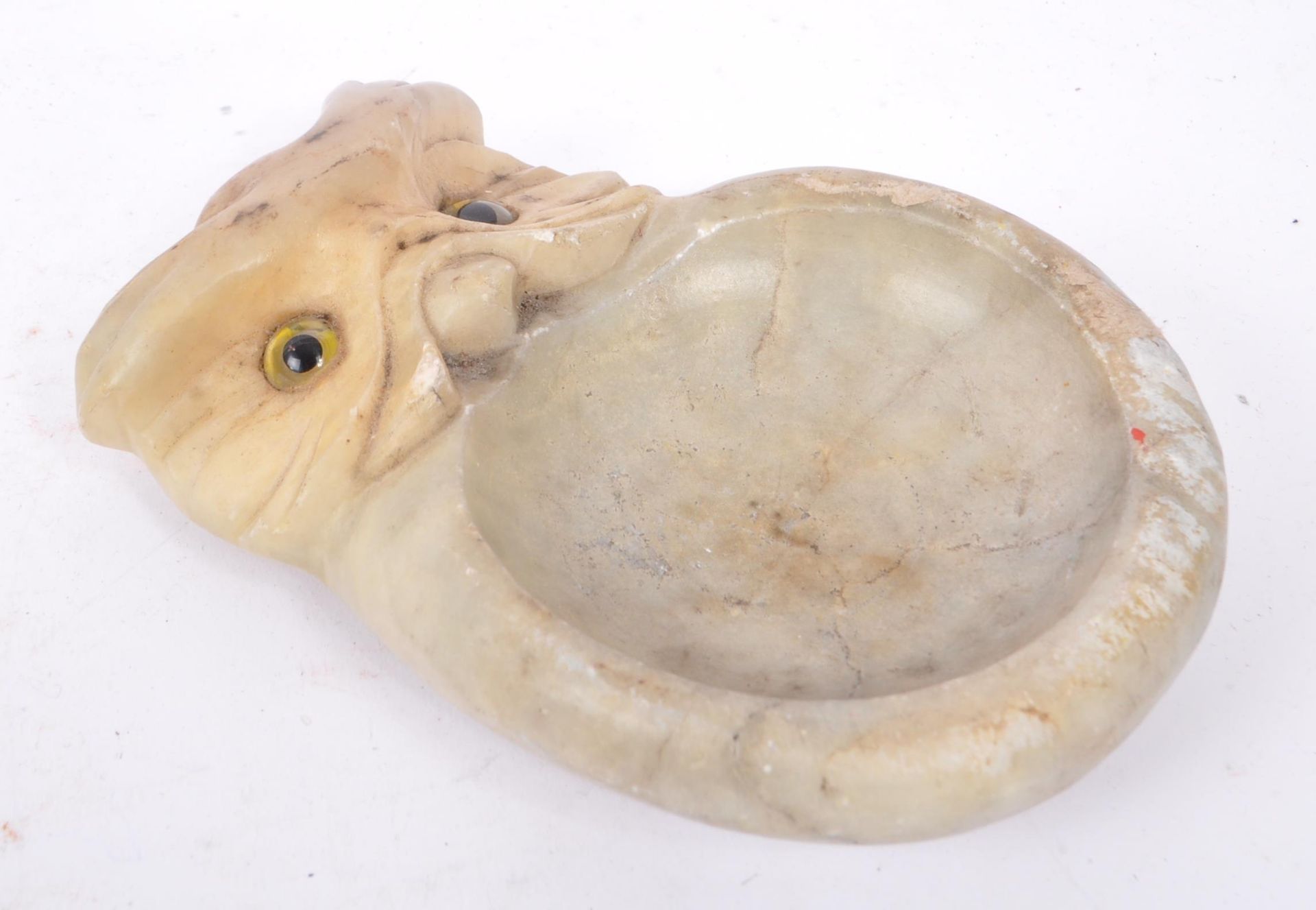 EARLY 20TH CENTURY CARVED STONE OWL SOAP DISH - Image 3 of 6