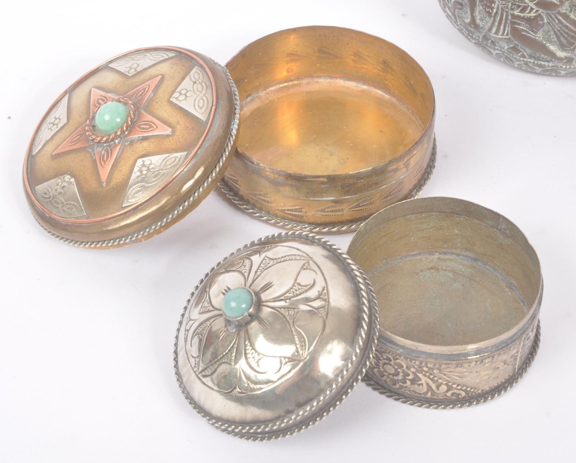 CHINESE CINNABAR BOWL WITH COLLECTION OF TIBETAN ITEMS - Image 7 of 7