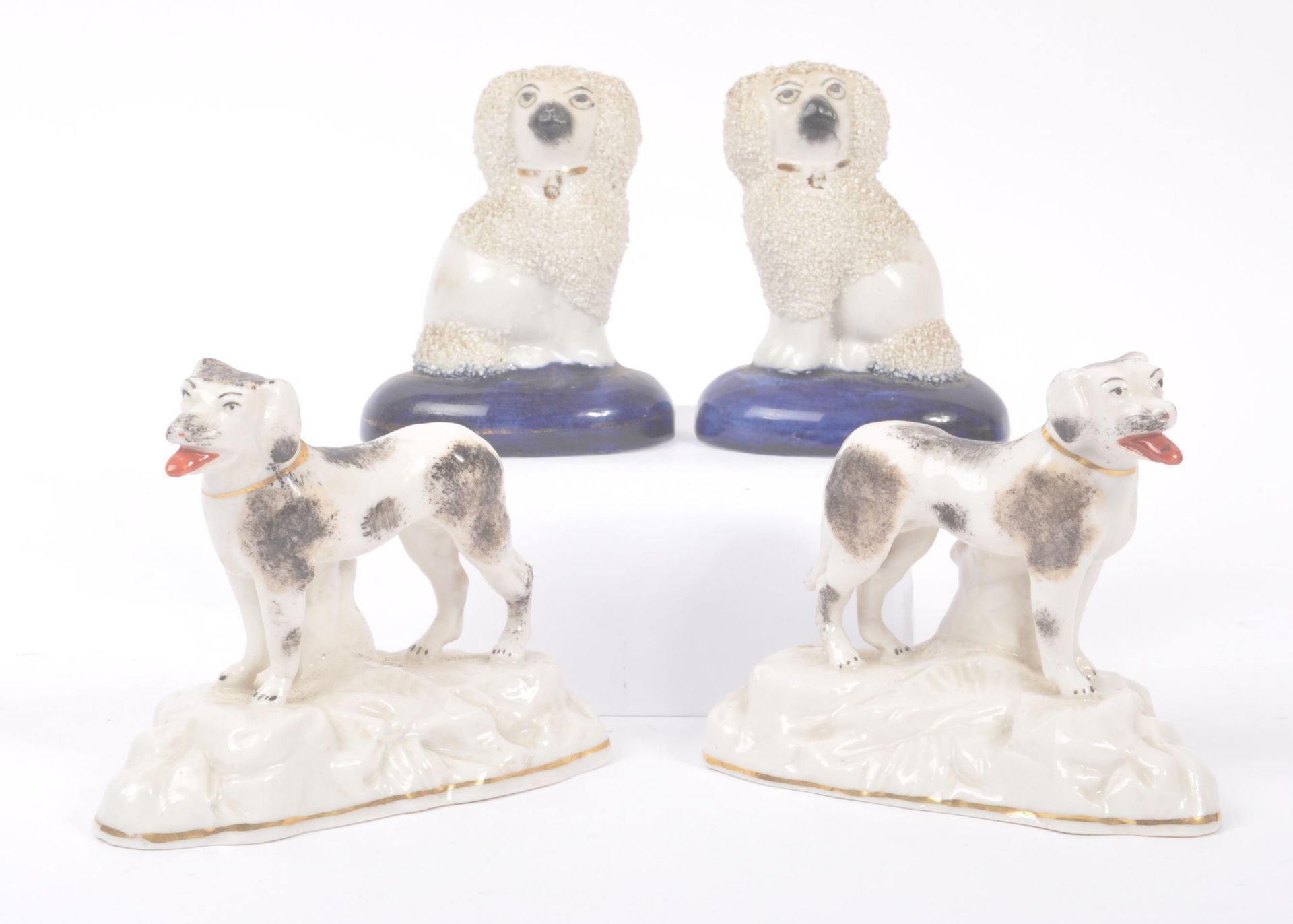 CHELSEA PORCELAIN WORKS - PAIR OF 18TH CENTURY DOGS