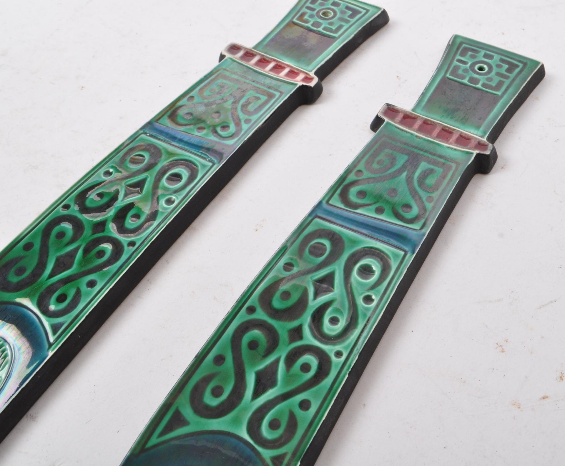 POOLE POTTERY - PAIR OF RICHARD JEFFERSON DAGGER PLAQUES - Image 5 of 7