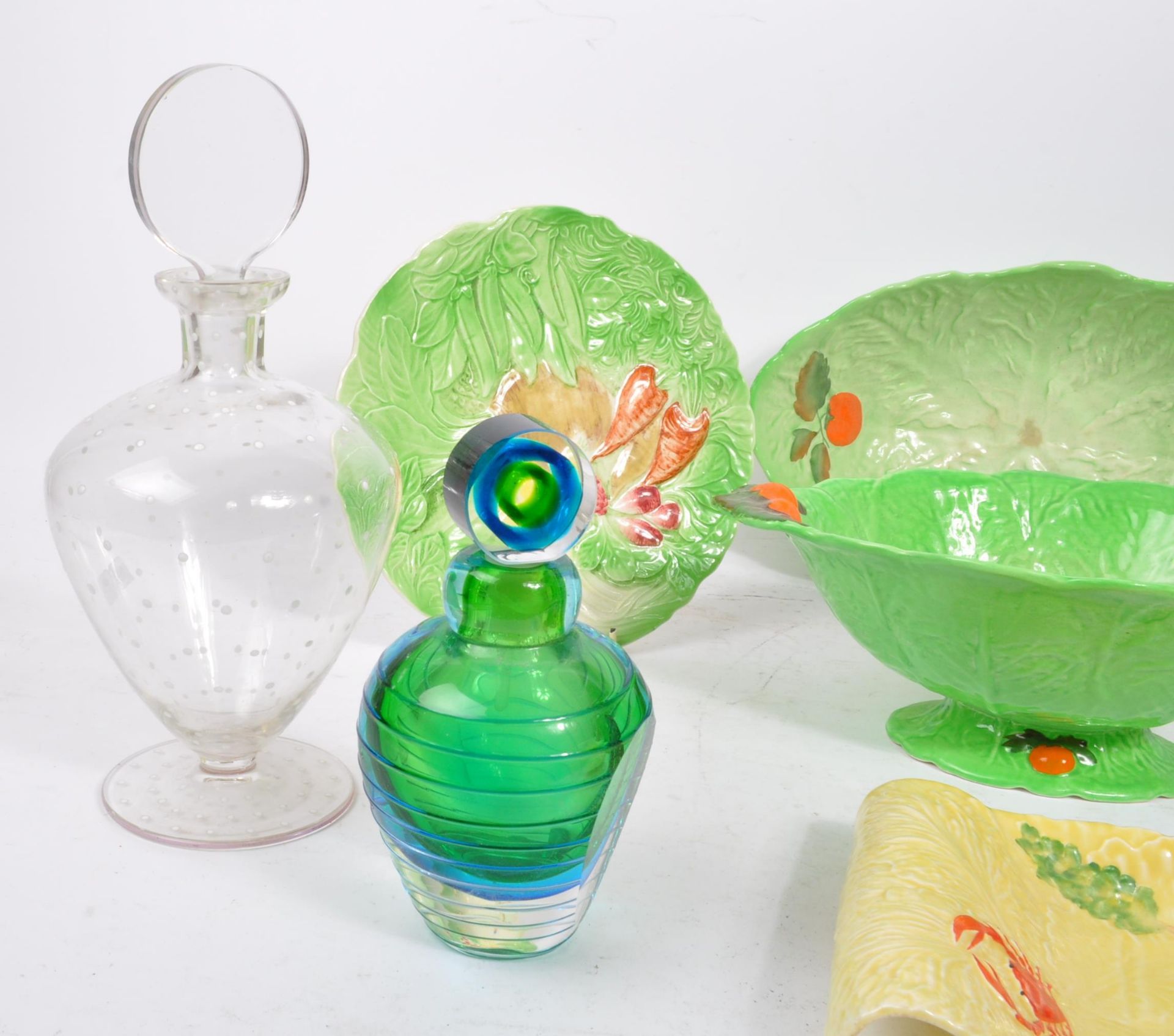 COLLECTION OF VINTAGE 20TH CENTURY GLASSWARE & CERAMICS - Image 2 of 8