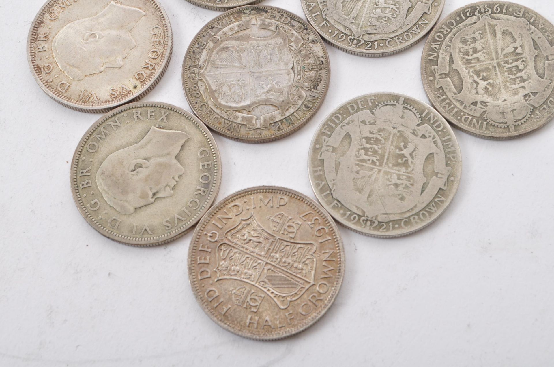 EIGHT EARLY 20TH CENTURY SILVER HALF CROWN COINS - Bild 2 aus 6