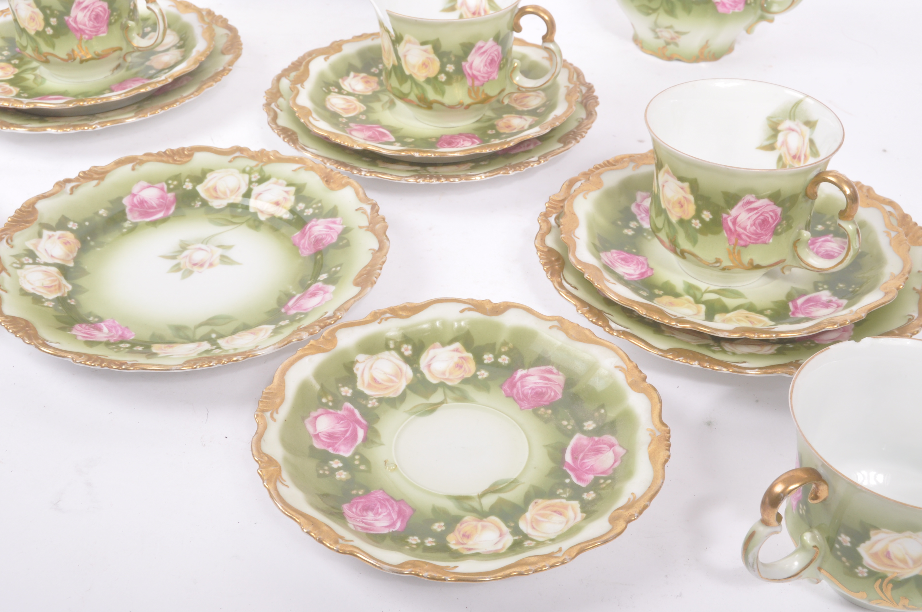 ROSENTHAL - ALICE - A BAVARIAN PORCELAIN TEA SERVICE - Image 9 of 9