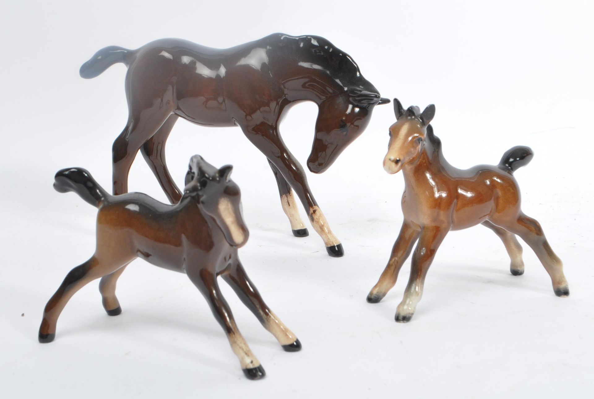 BESWICK - COLLECTION OF FIVE PORCELAIN HORSE FIGURINES - Image 4 of 6