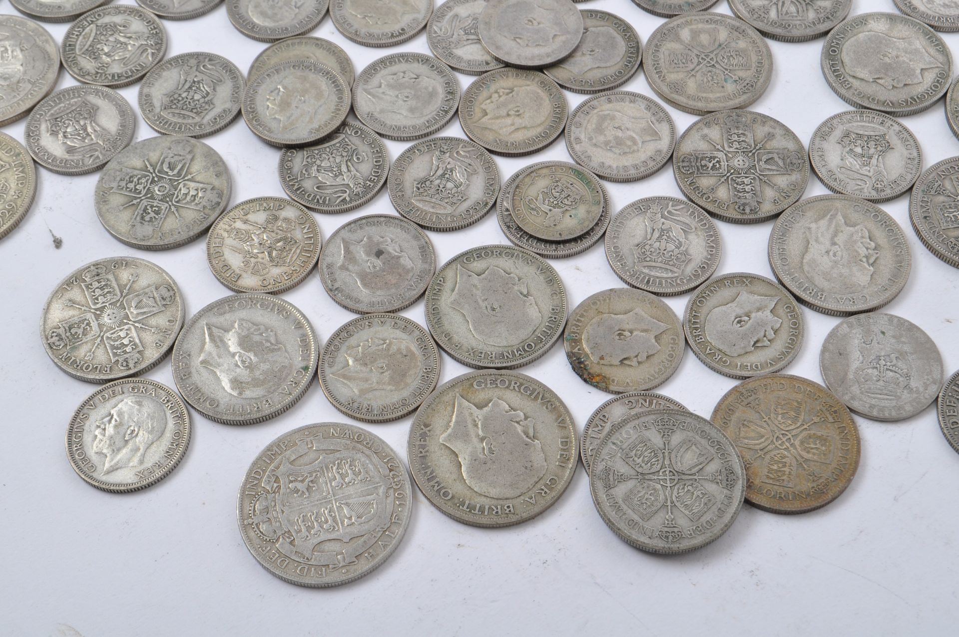 EIGHT EARLY 20TH CENTURY SILVER CIRCULATED CROWN COINS - Bild 2 aus 9