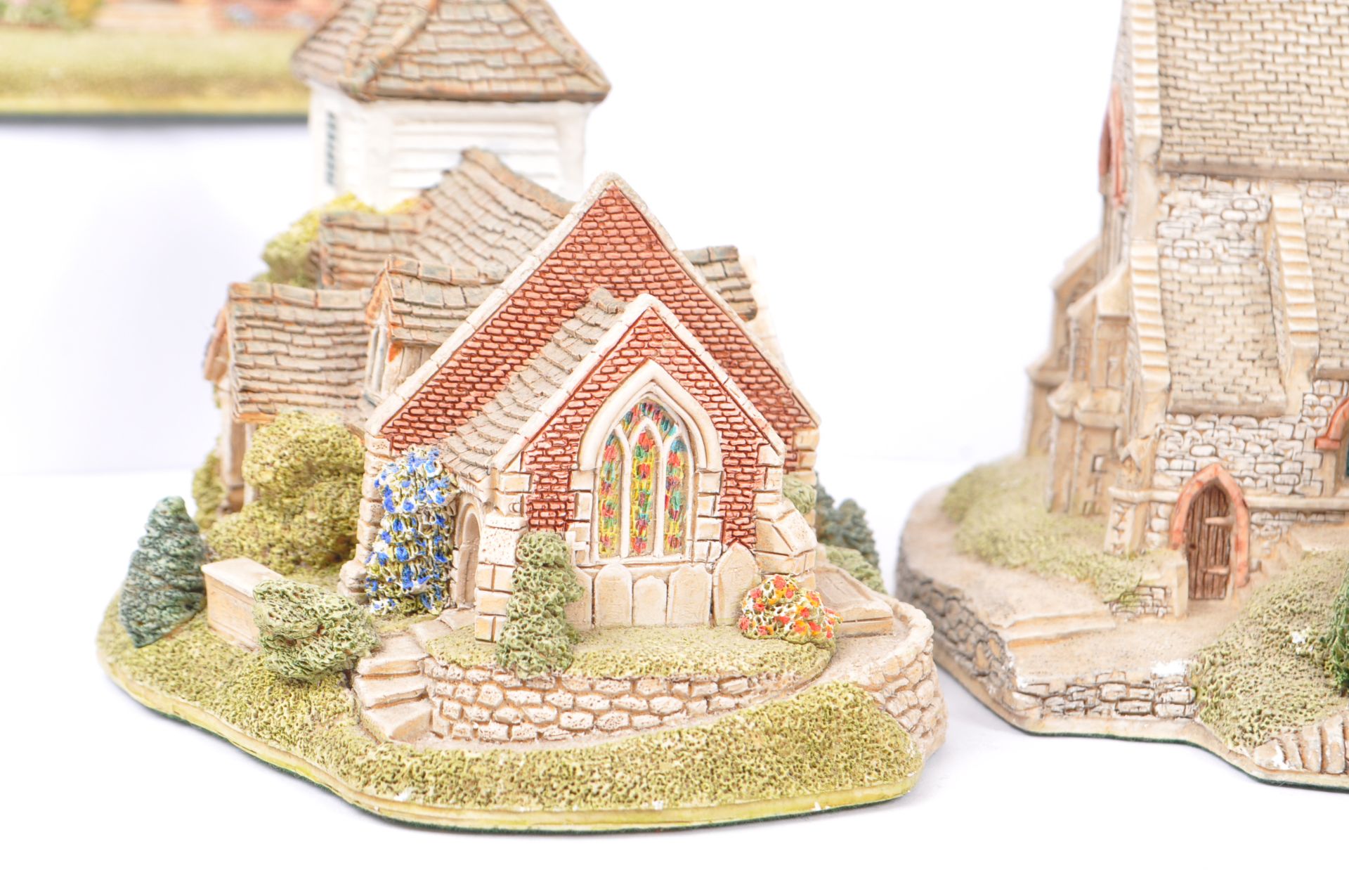 COLLECTION OF VINTAGE LILLIPUT LANE COTTAGES - Bild 7 aus 11