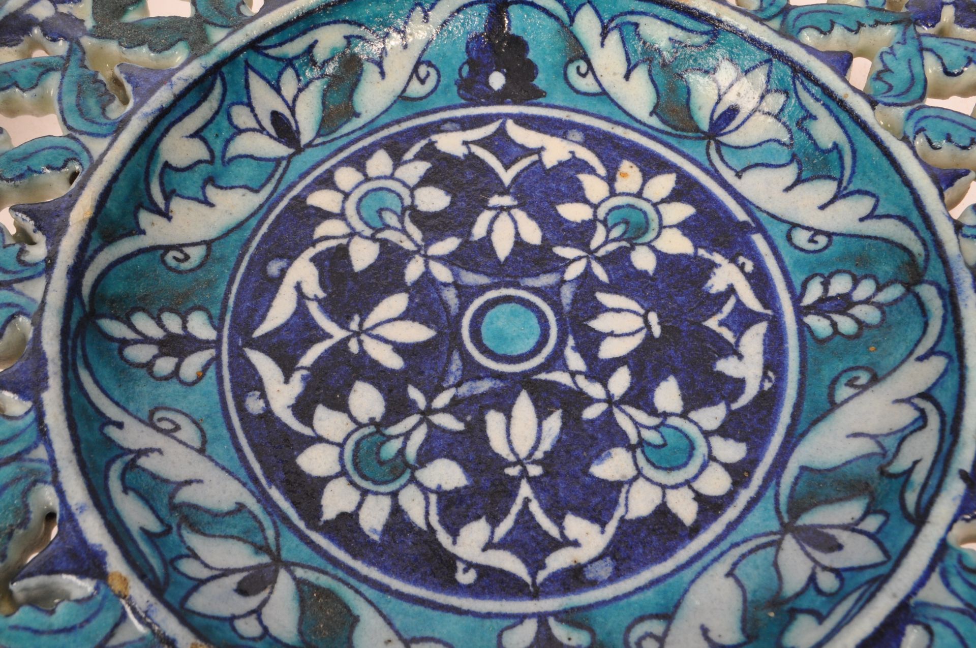 PAIR OF ISLAMIC BLUE PIERCED TIN GLAZED CHARGERS - Image 5 of 5