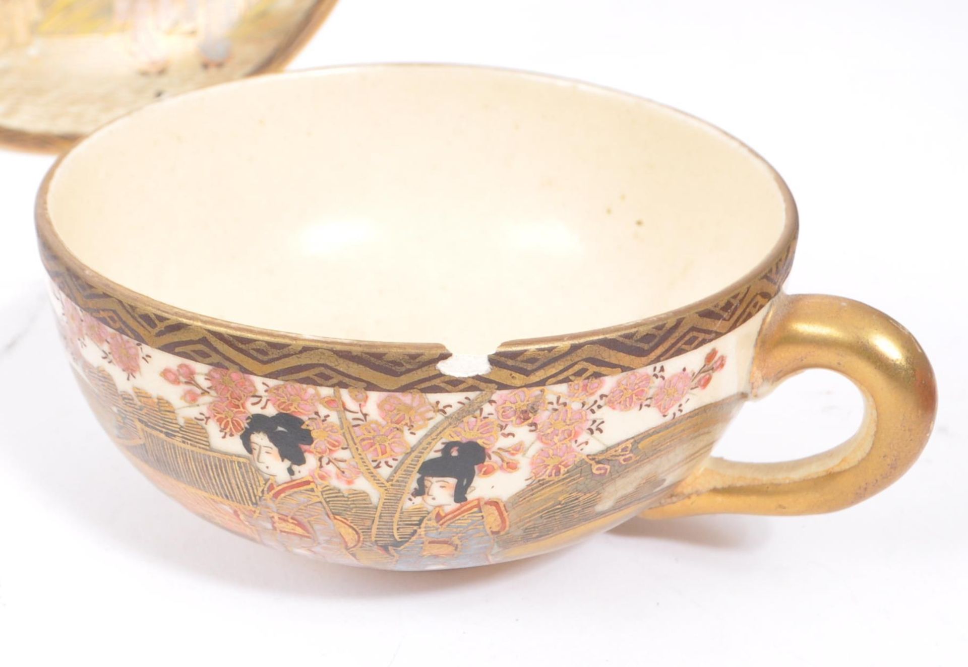 20TH CENTURY JAPANESE SATSUMA TEA SERVICE - Bild 6 aus 7