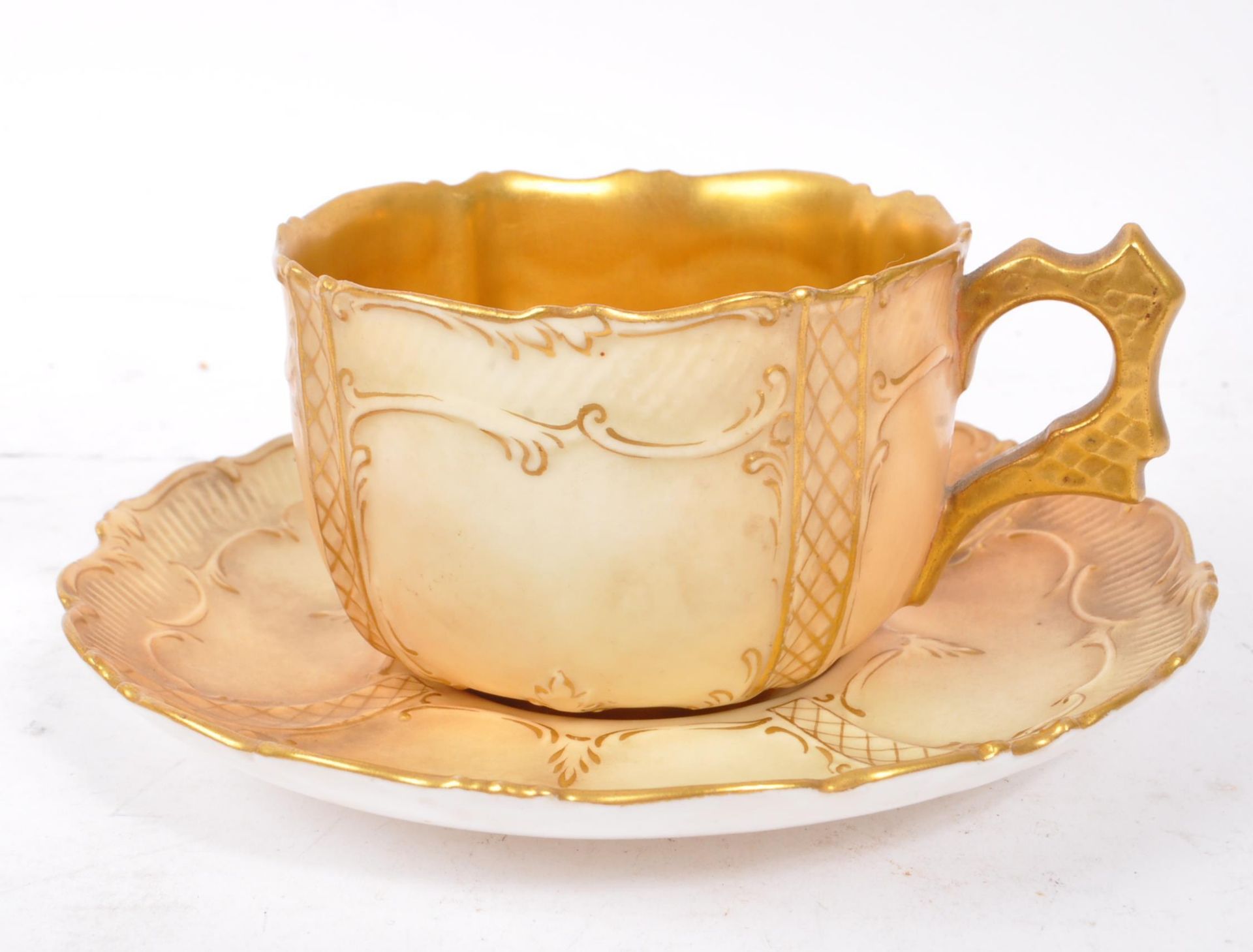 ROYAL WORCESTER - LATE 19TH CENTURY GILT CUP & SAUCER - Image 2 of 8