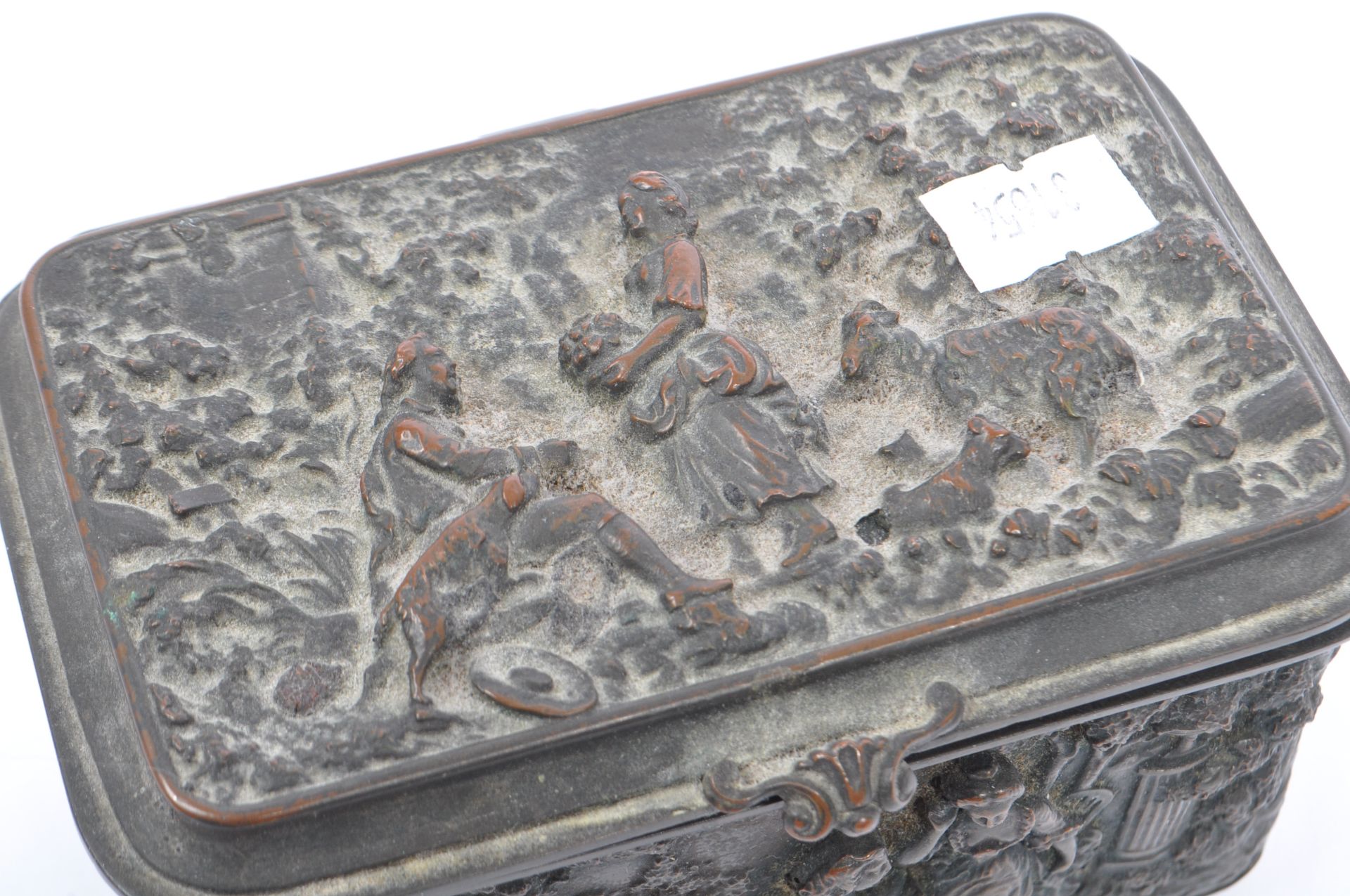 EARLY 20TH CENTURY FRENCH SPELTER LIDDED JEWELLERY CASKET - Image 6 of 6
