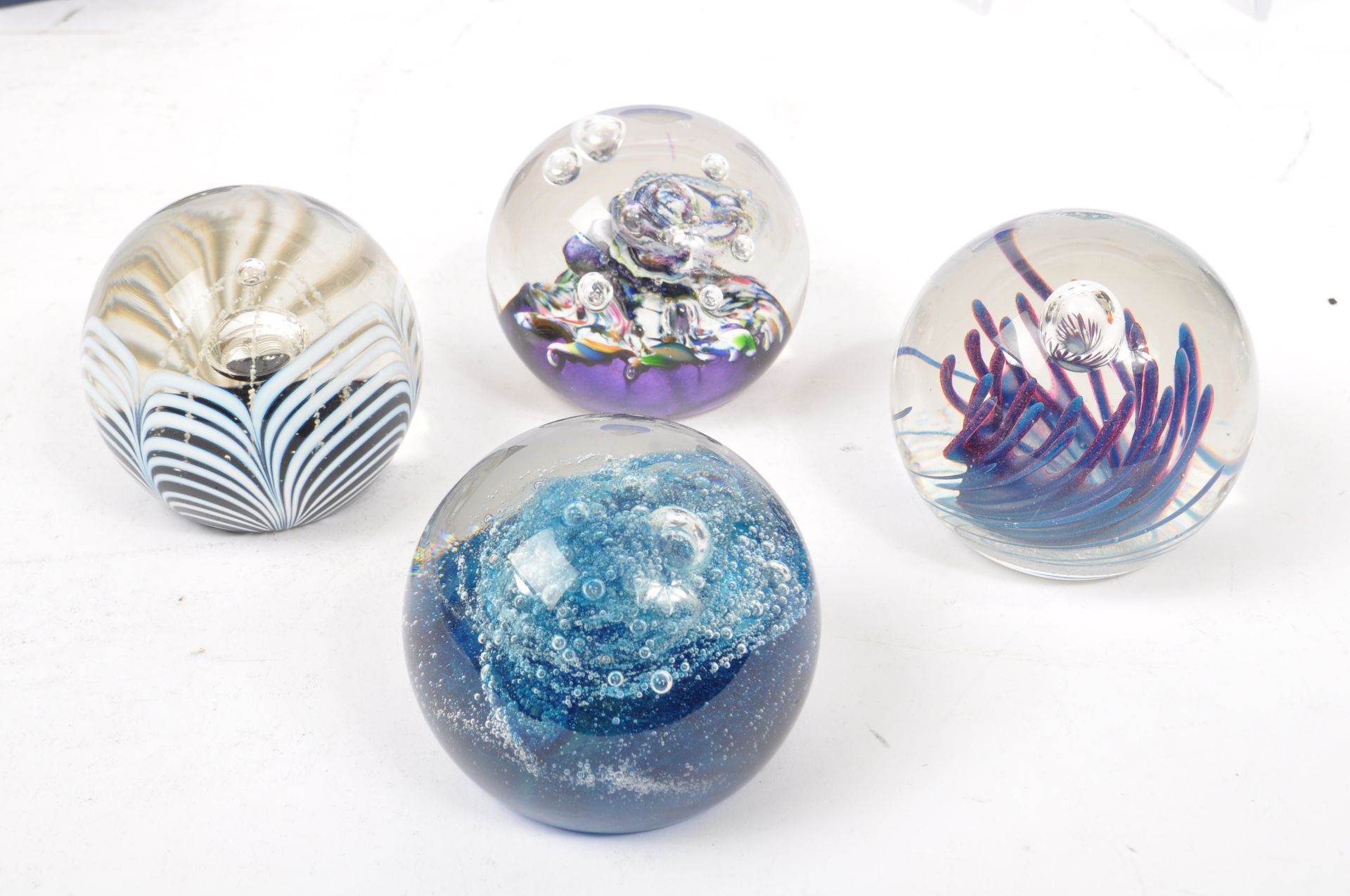 COLLECTION OF VINTAGE STUDIO ART GLASS PAPERWEIGHTS - Image 3 of 5