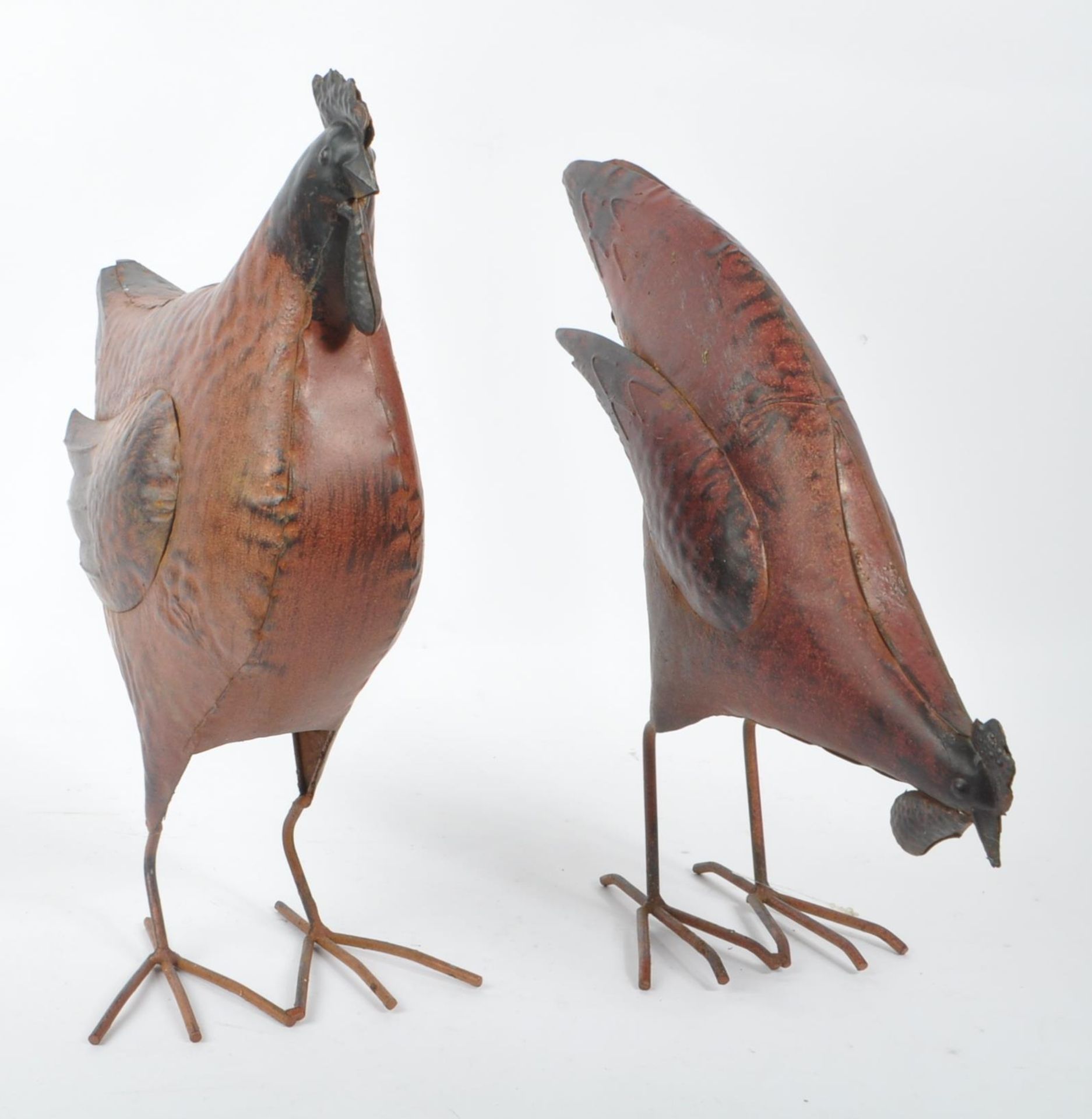 TWO 20TH CENTURY DECORATIVE METAL GARDEN CHICKENS - Image 4 of 7