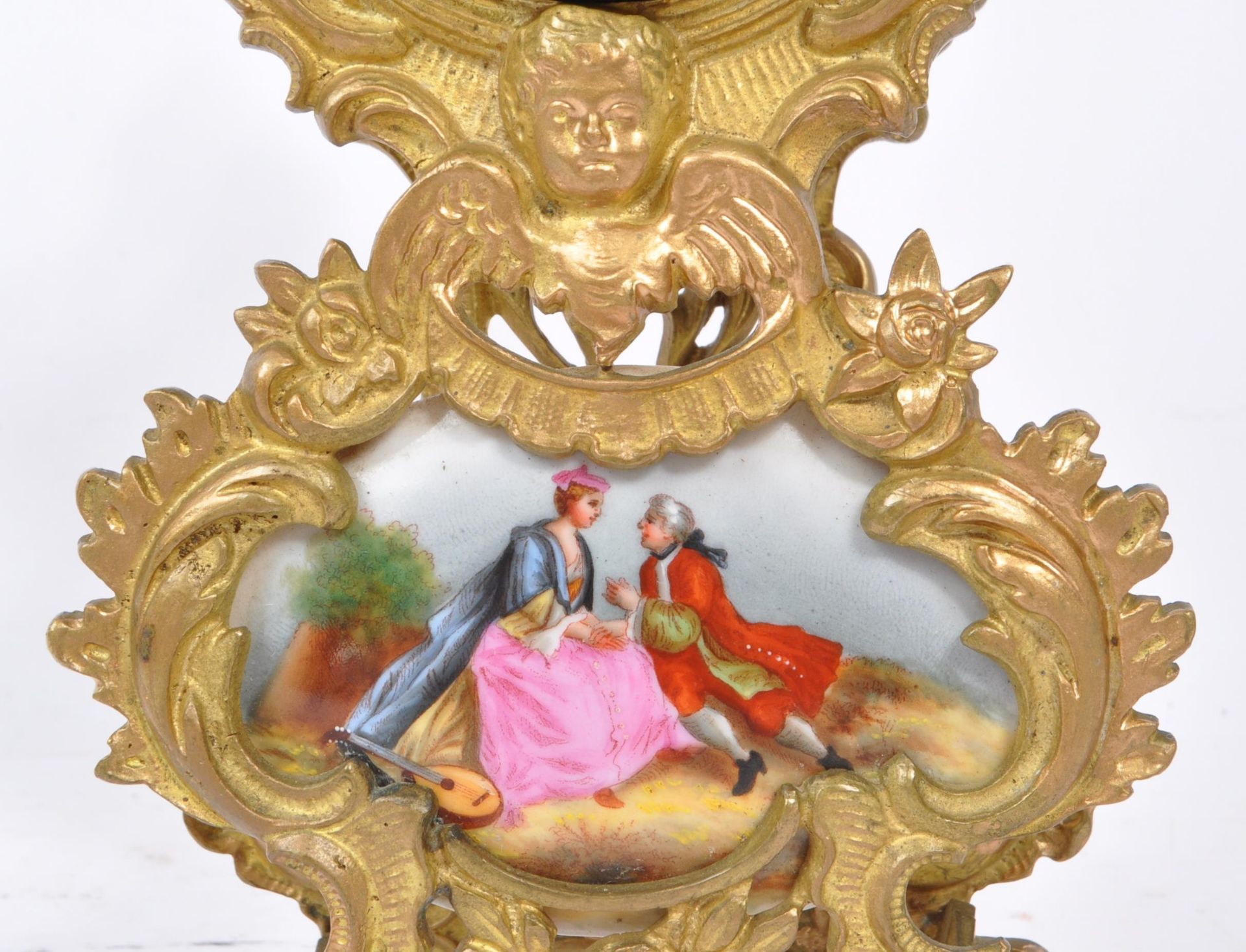 GILT METAL CONTINENTAL MANTEL CLOCK WITH COURTING SCENE - Image 2 of 6