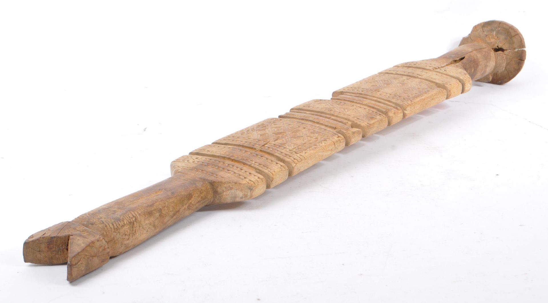 EARLY 20TH CENTURY NORTH AFRICAN BERBER TUAREG TENT PEG - Image 5 of 7