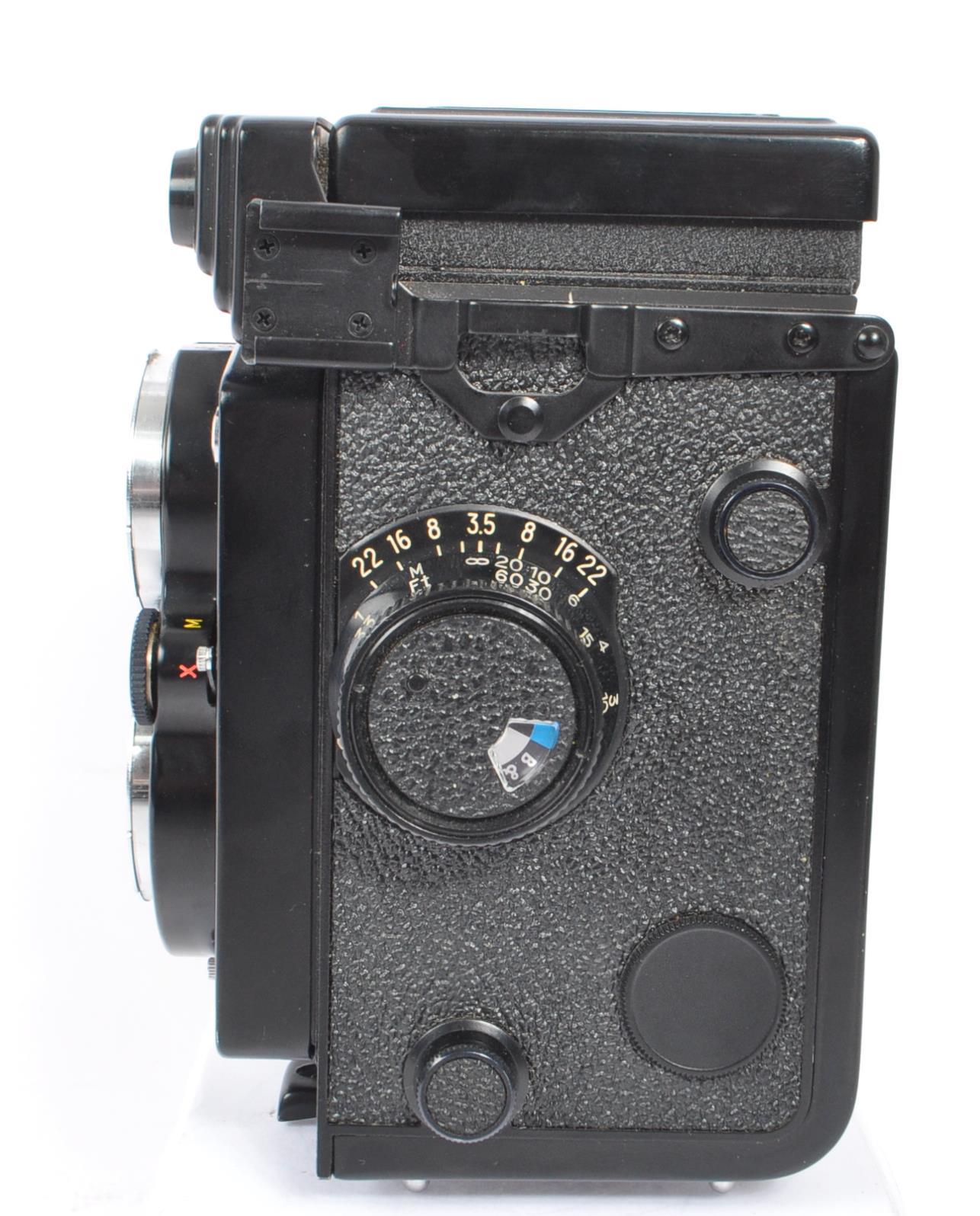 YASHICA MAT-124 G MEDIUM FORMAT TLR CAMERA - Image 5 of 6