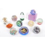 COLLECTION OF VINTAGE STUDIO ART GLASS PAPERWEIGHTS