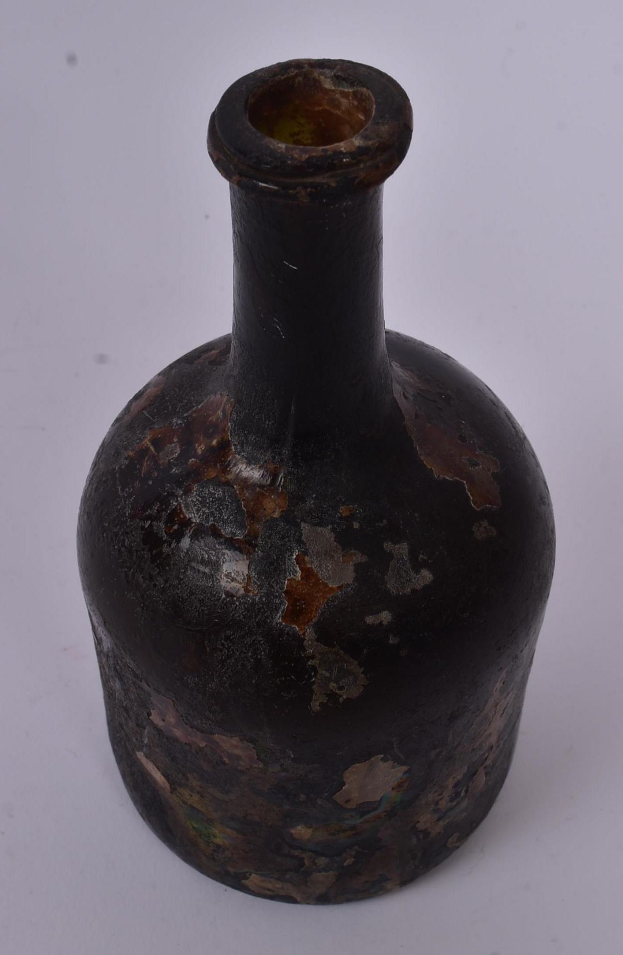 18TH CENTURY CIRCA 1700S GLASS SHIP WRECK WINE BOTTLE - Image 3 of 5