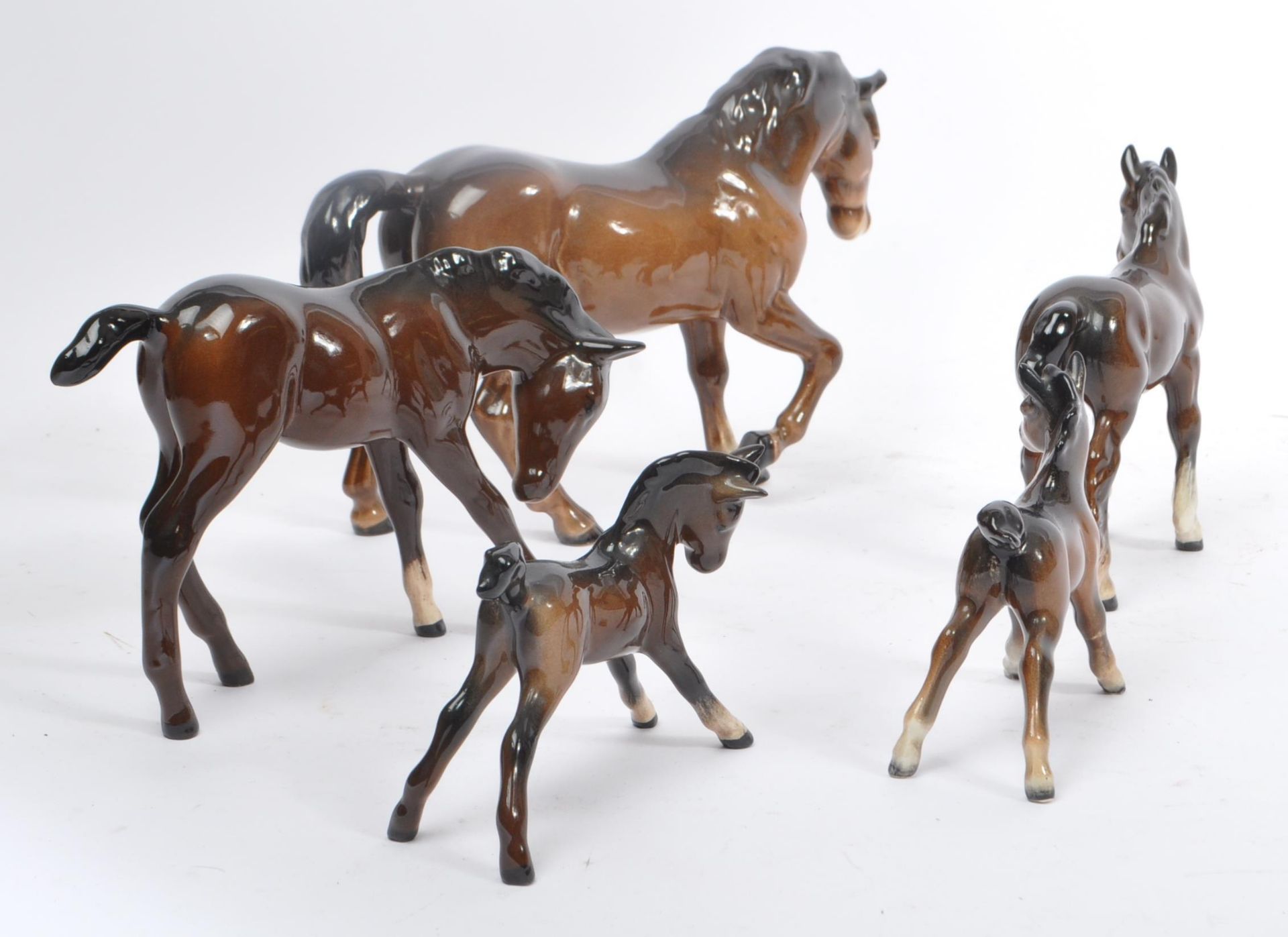 BESWICK - COLLECTION OF FIVE PORCELAIN HORSE FIGURINES - Image 5 of 6