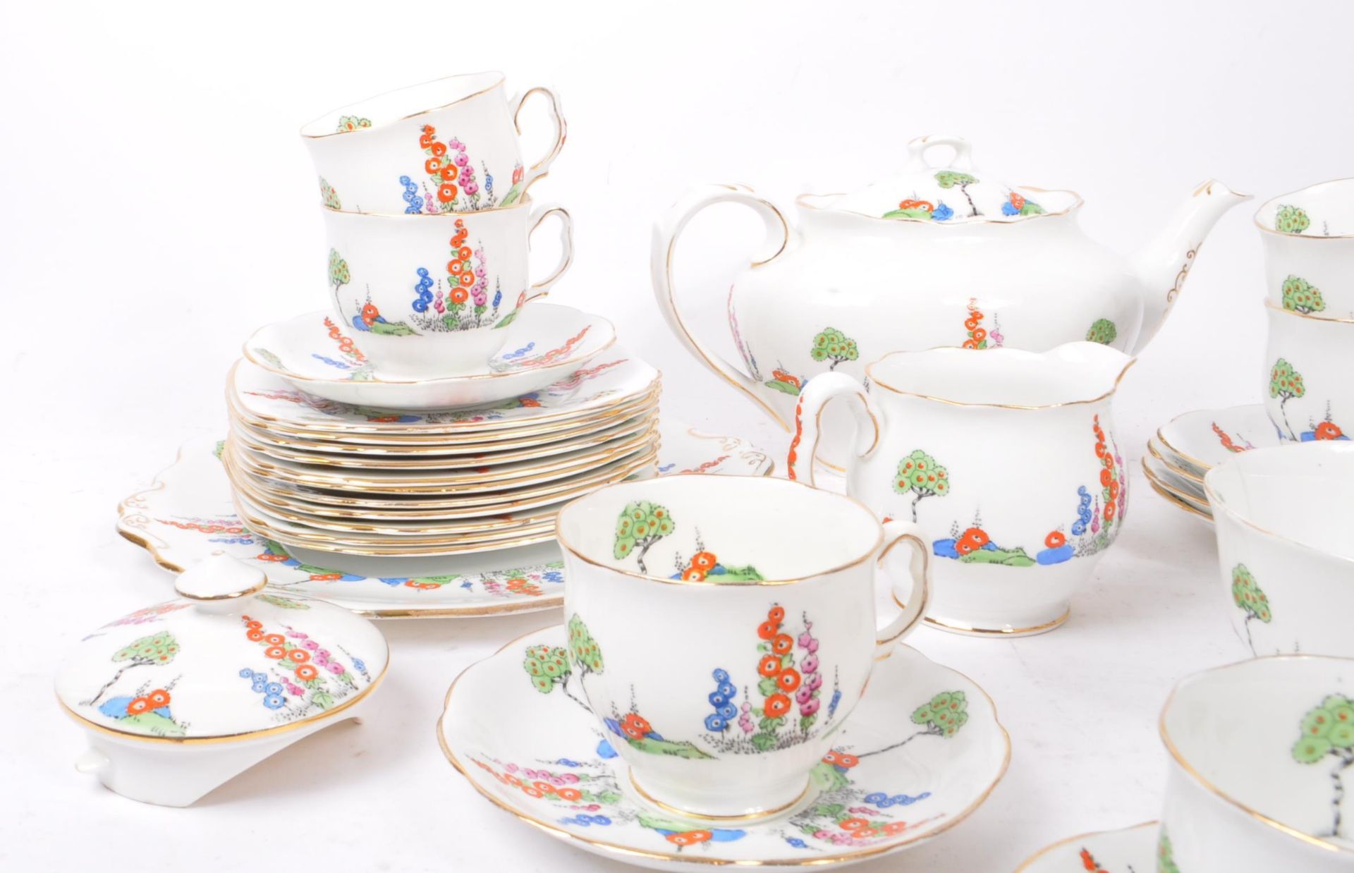 ROYAL ALBERT - HAPPYLAND PATTERN - PORCELAIN PART TEA SET - Image 2 of 9