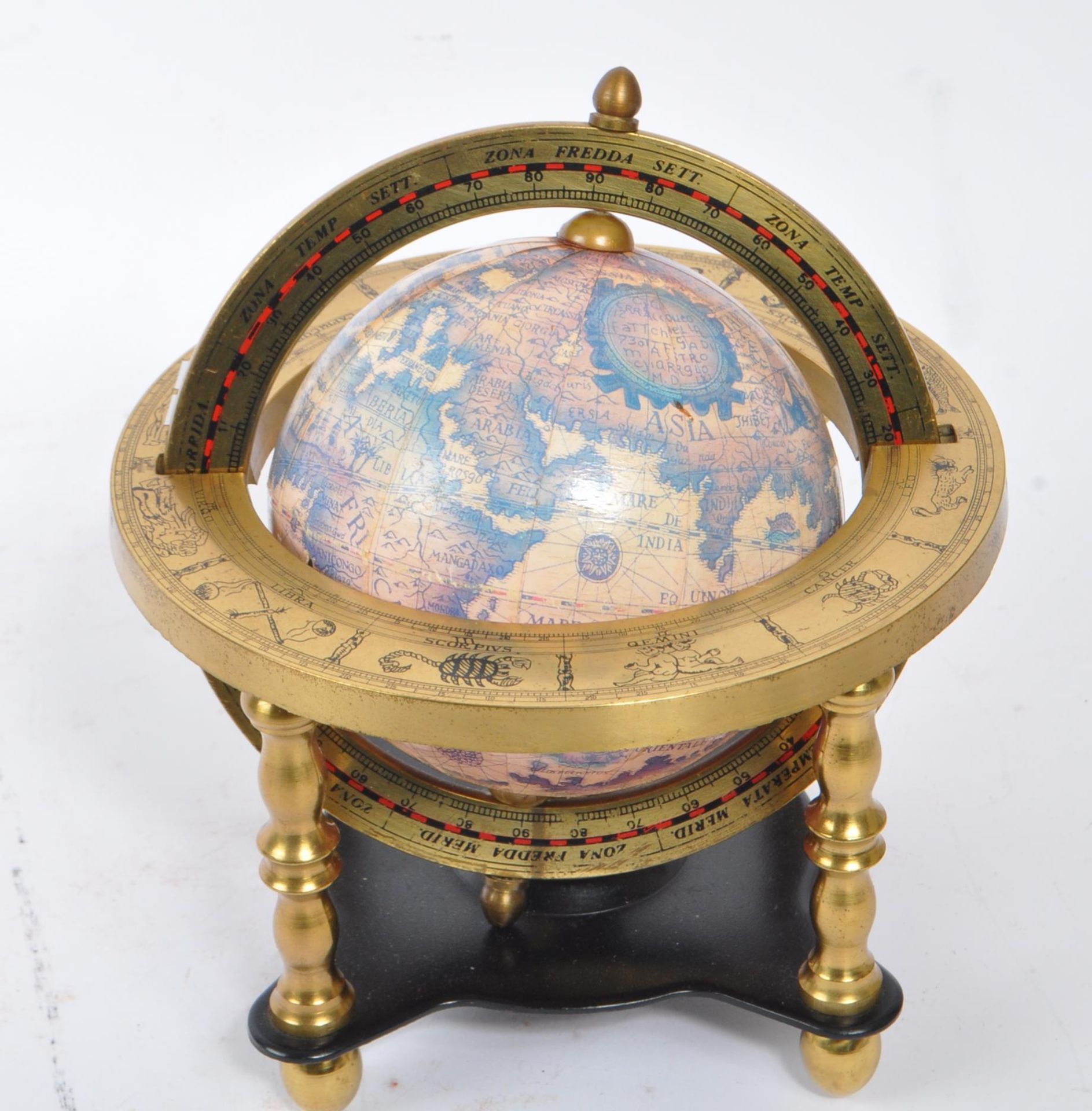 TWO 20TH CENTURY DESK TOP GLOBES - Bild 4 aus 5