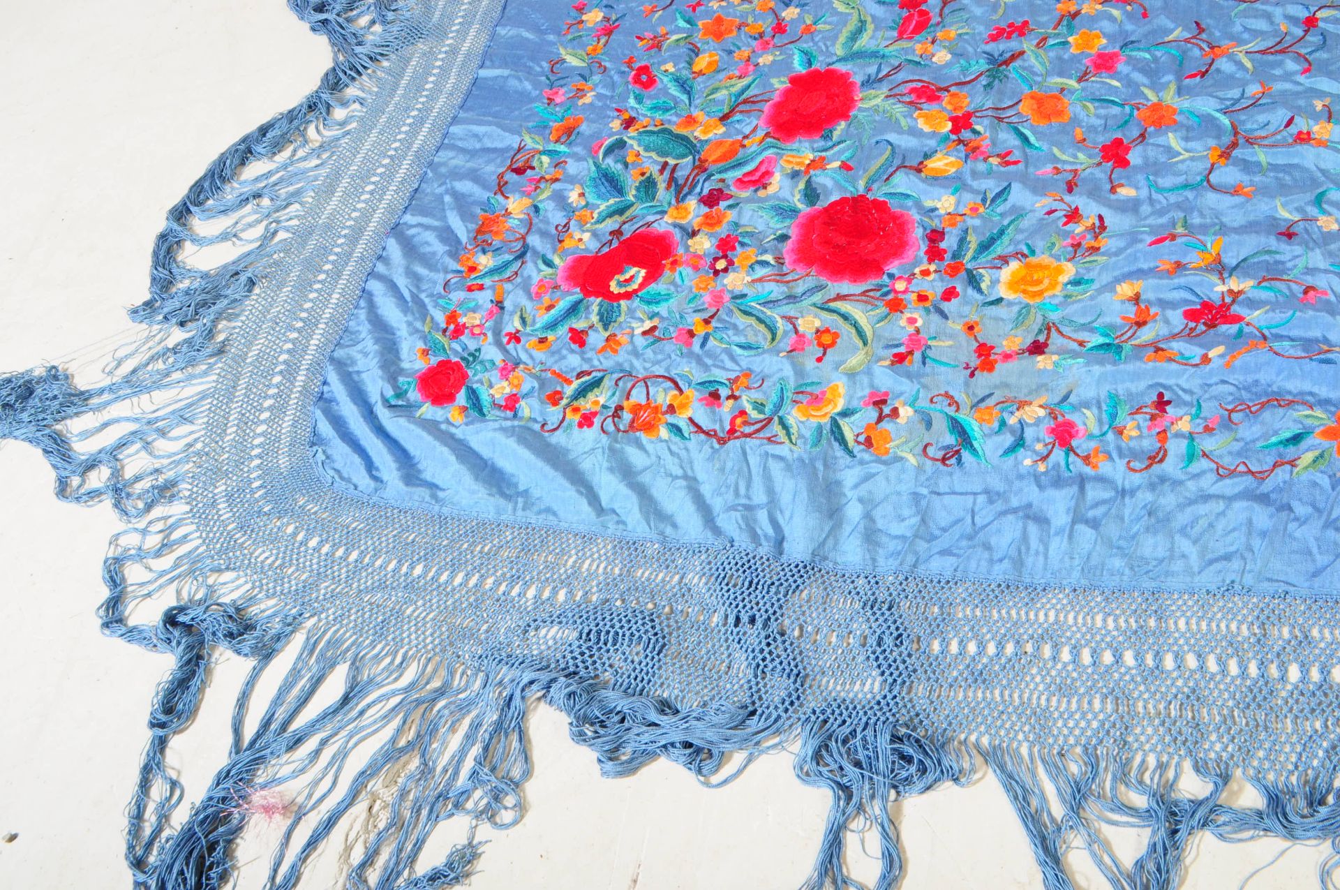 QING DYNASTY SILK EMBROIDERED CHINESE TEXTILE SHAWL THROW - Image 8 of 8
