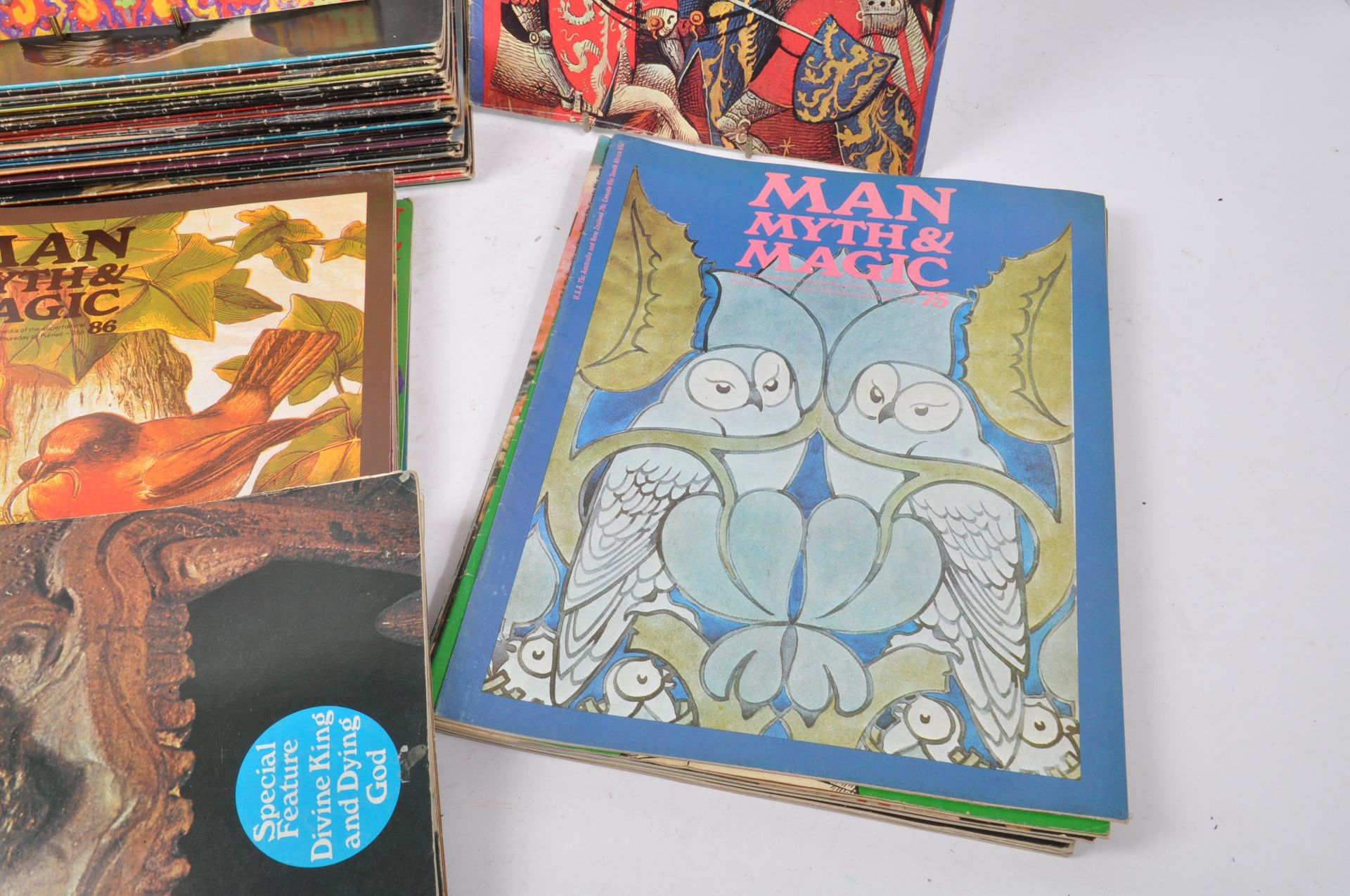 LARGE COLLECTION OF 1970S MAN MYTH & MAGIC MAGAZINES - Image 2 of 5