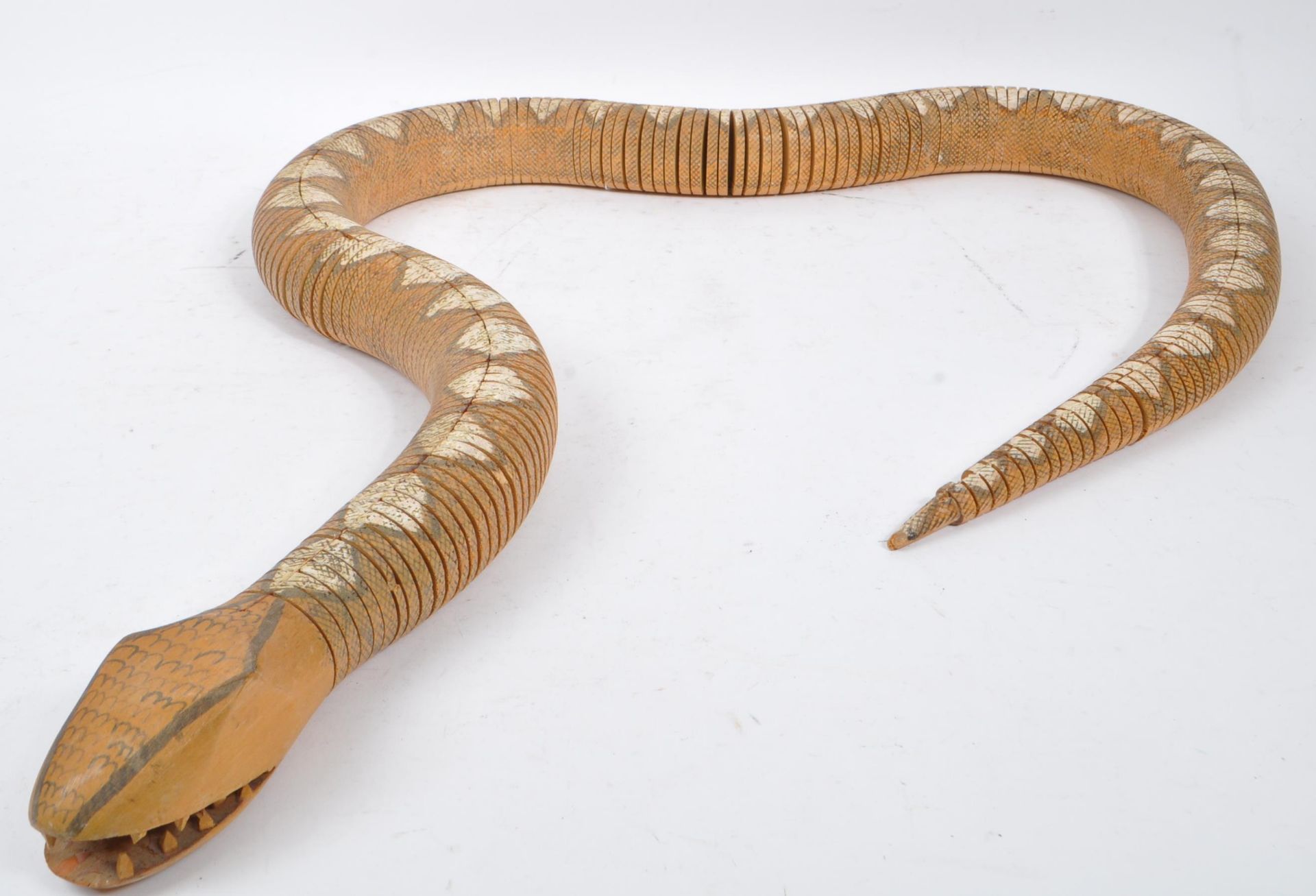 20TH CENTURY HAND PAINTED WOODEN ARTICULATED SNAKE - Image 2 of 5