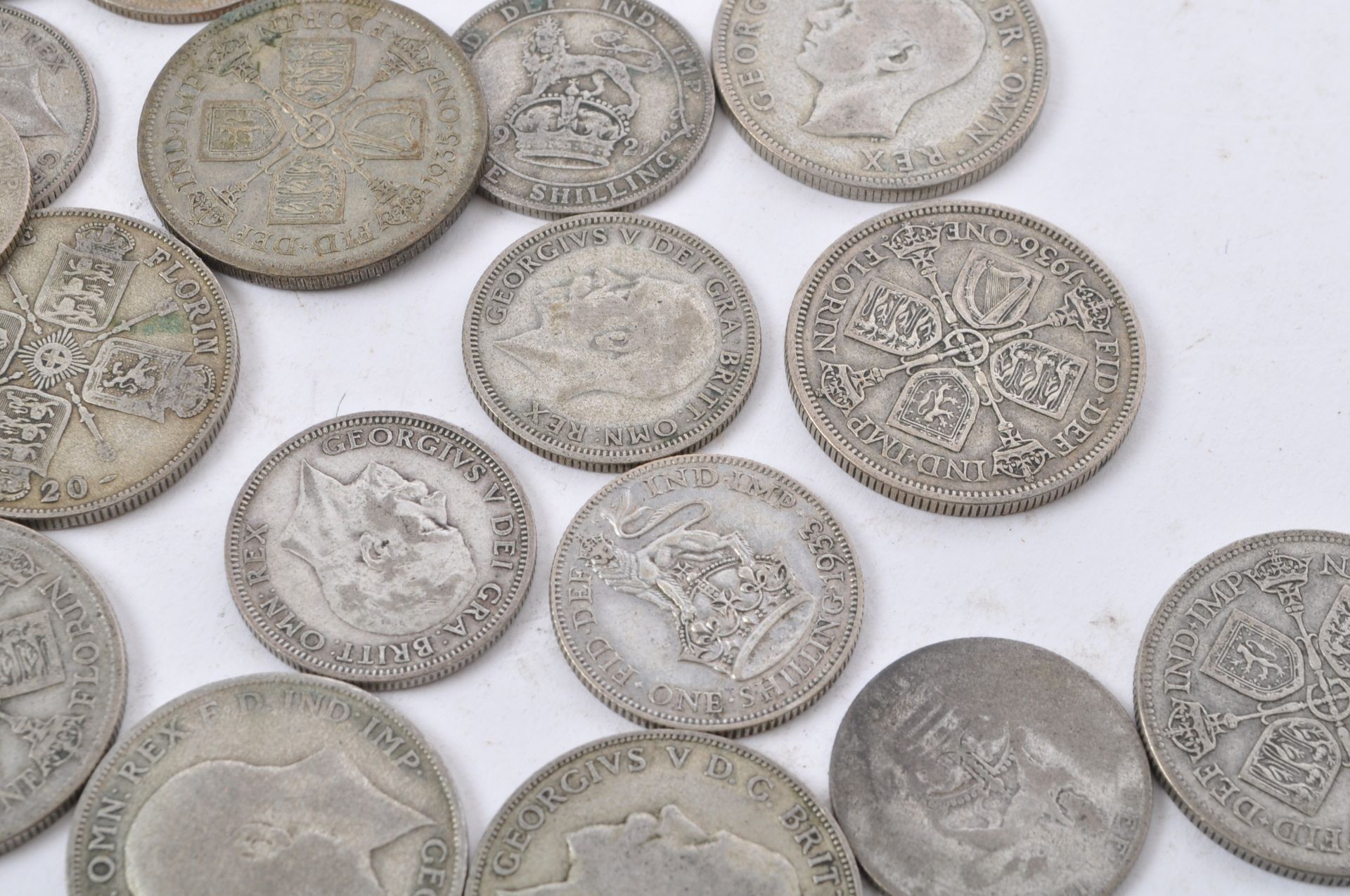 EIGHT EARLY 20TH CENTURY SILVER CIRCULATED CROWN COINS - Bild 7 aus 9