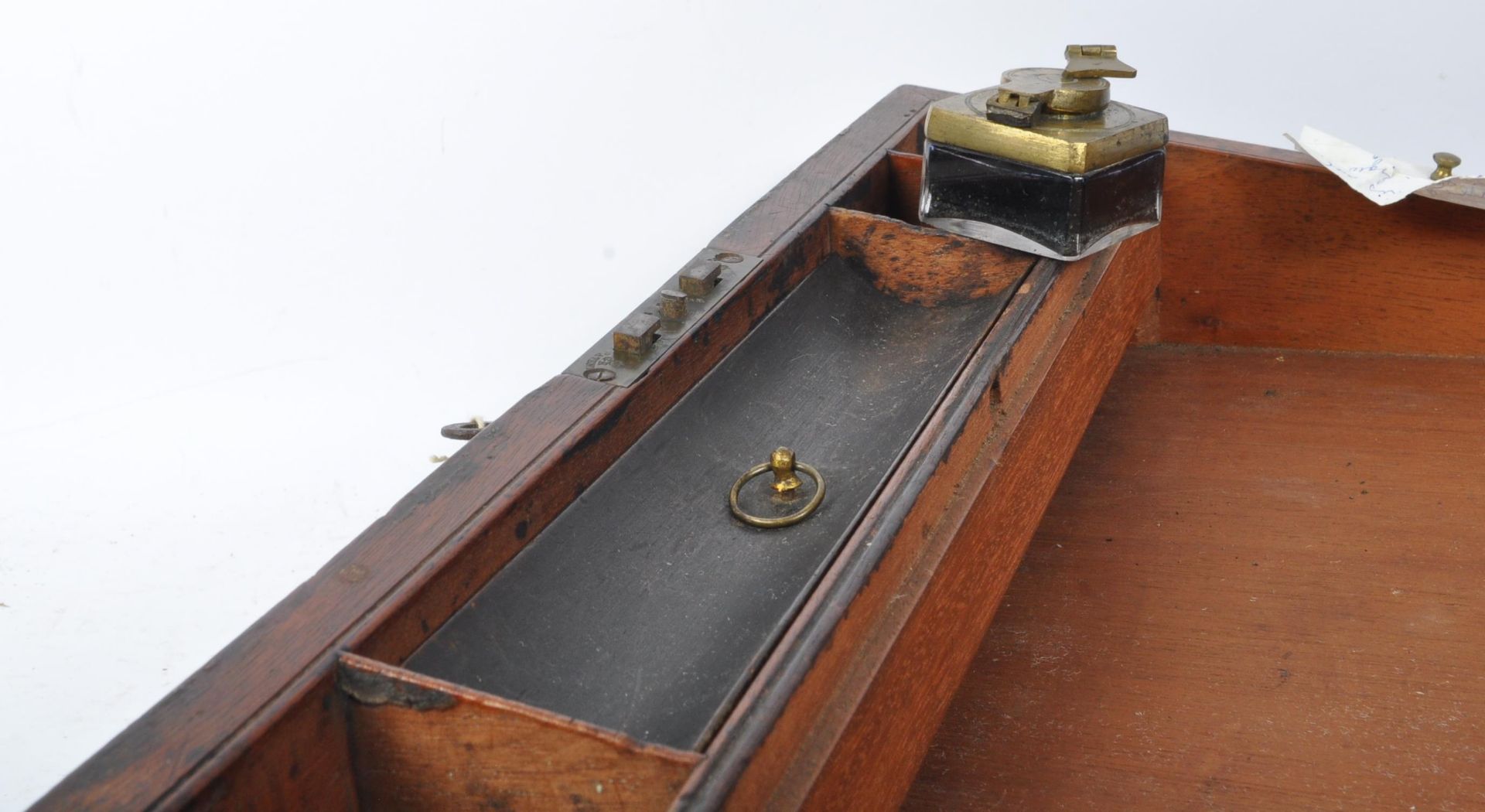 VICTORIAN 19TH CENTURY MAHOGANY WRITING SLOPE - Image 3 of 6