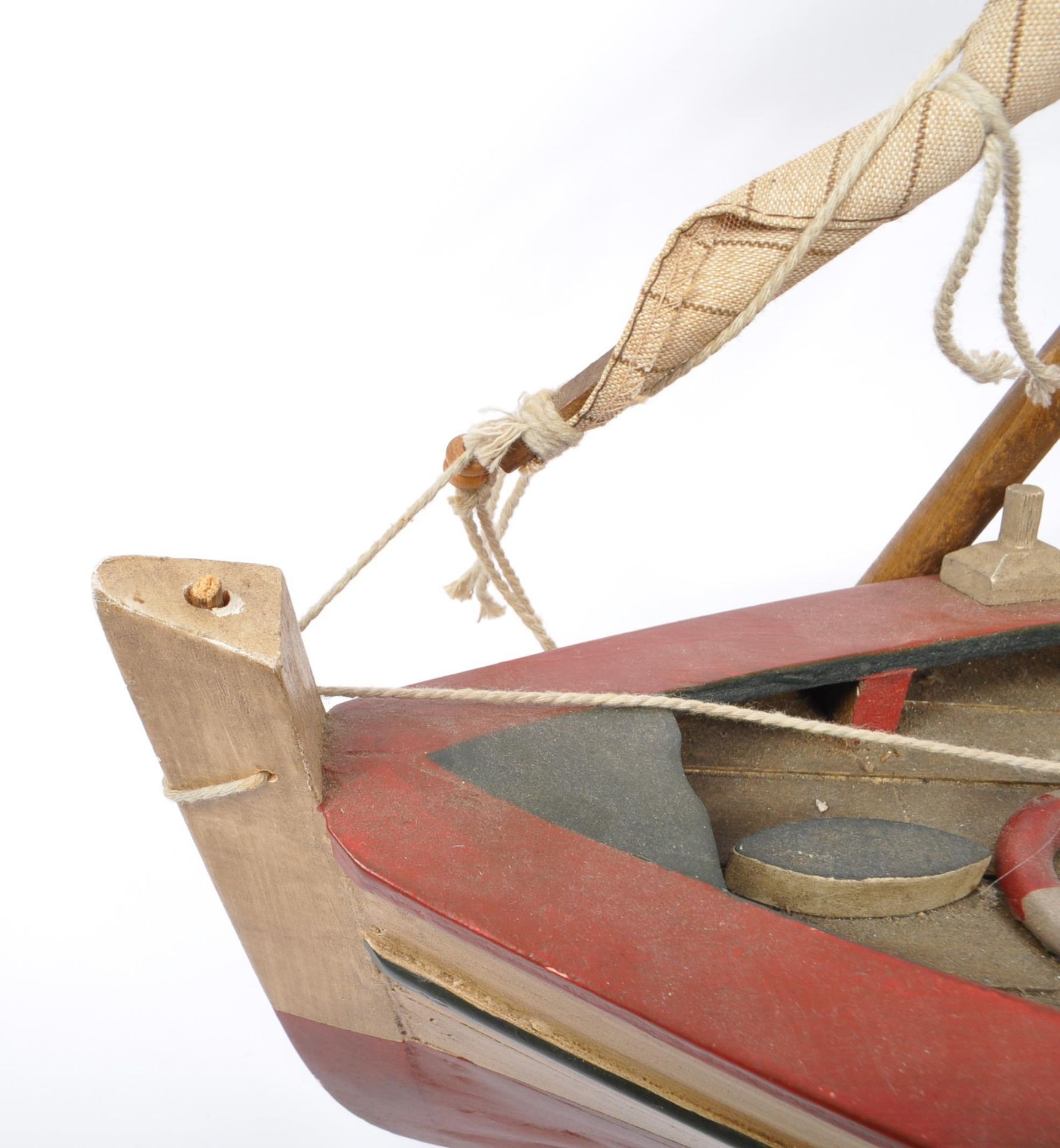 VINTAGE 20TH CENTURY WOODEN POND SAILING YACHT - Image 5 of 6